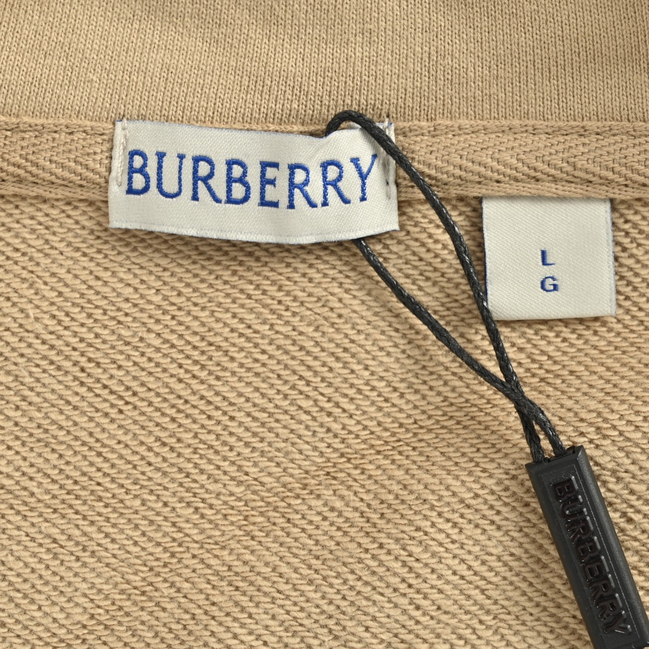 BURBERRY巴宝莉BBR 战马十字绣套装拉链连帽外套 卡其 黑色-Chinese UA Cheap High Quatity Brand Clothes Bags handbags Sneakers wholesale wholesaler seller from China Factory suppliers Fashion Clothing Shoes best Quality Beautiful Price BURBERRY巴宝莉BBR 战马十字绣套装拉链连帽外套 卡其 黑色