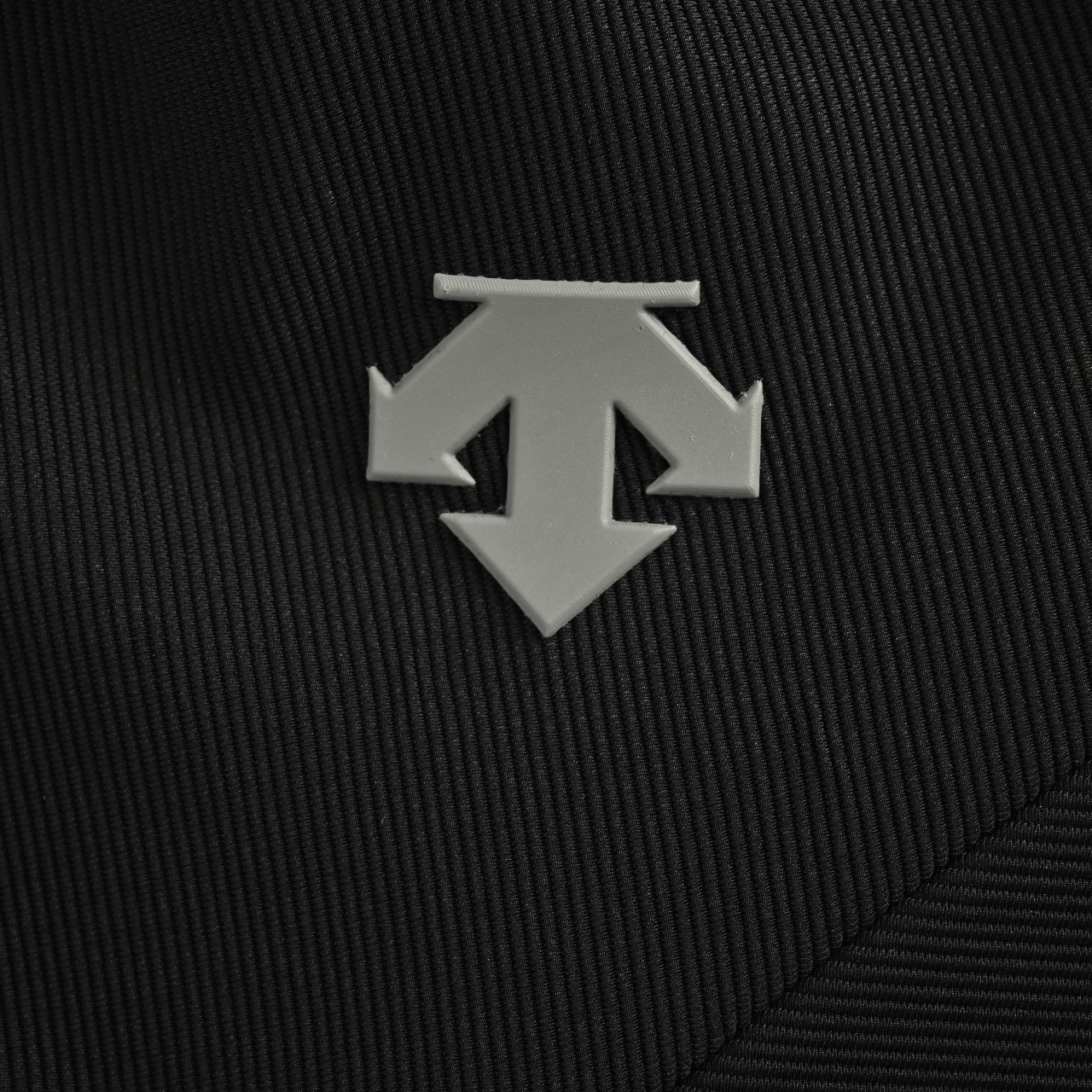 DESCENTE迪桑特25SS秋季男士运动长袖