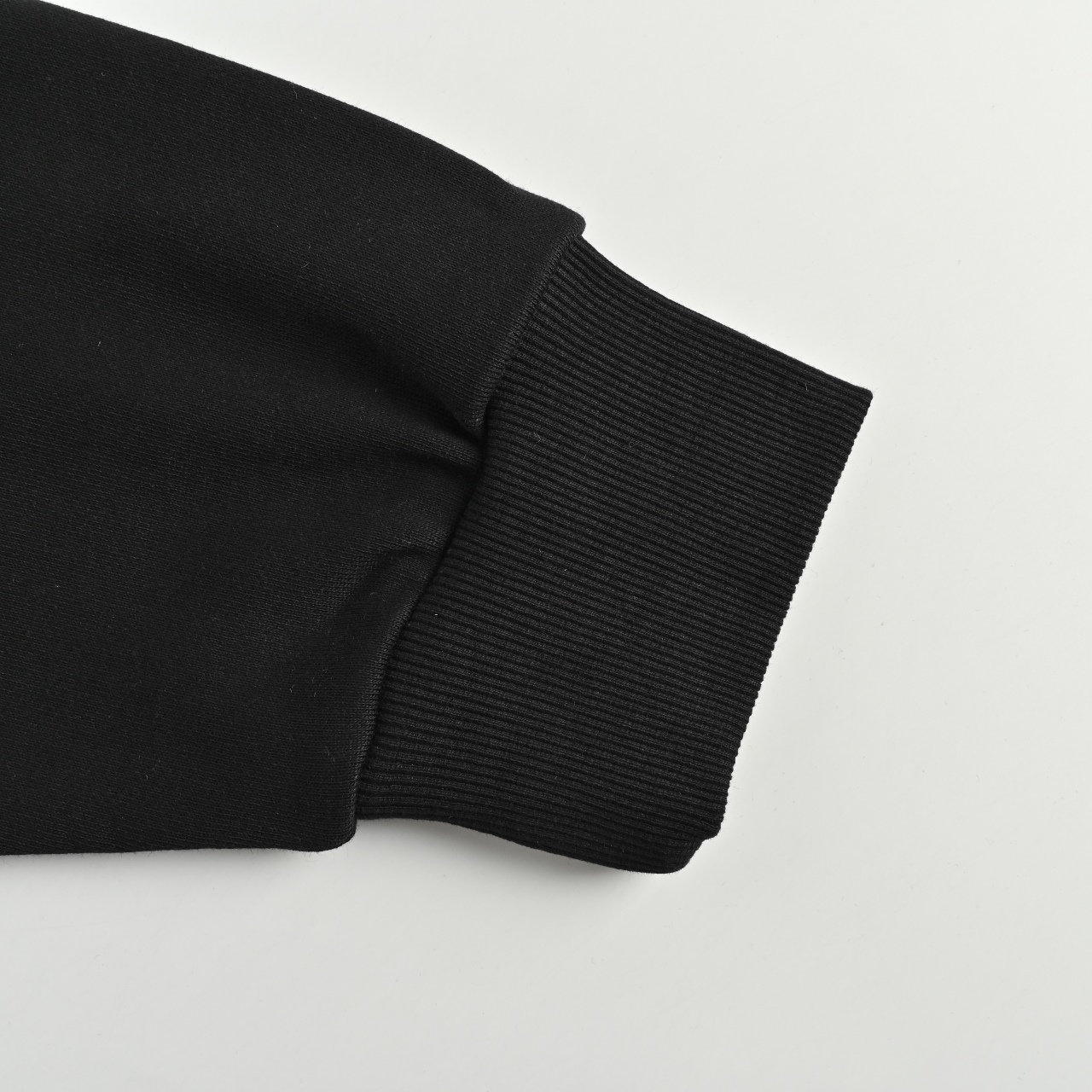 BURBERRY巴宝莉BBR 后背战马骑士圆领卫衣 BURBERRY巴宝莉BBR 后背战马骑士圆领卫衣