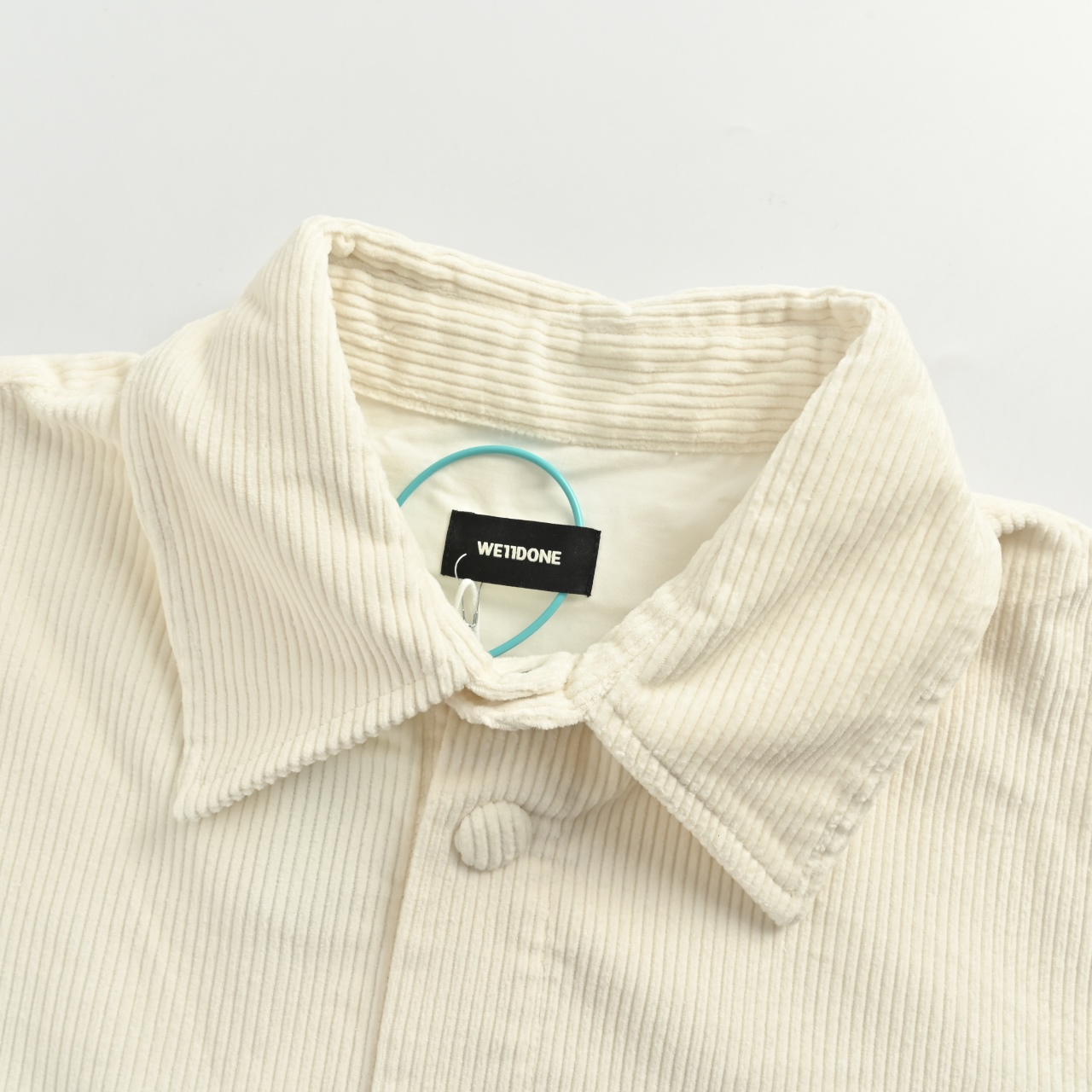 We11 done 秋季新款冠军王楚钦同款上身简约字母刺绣翻领灯芯绒夹克外套 黑色 杏色