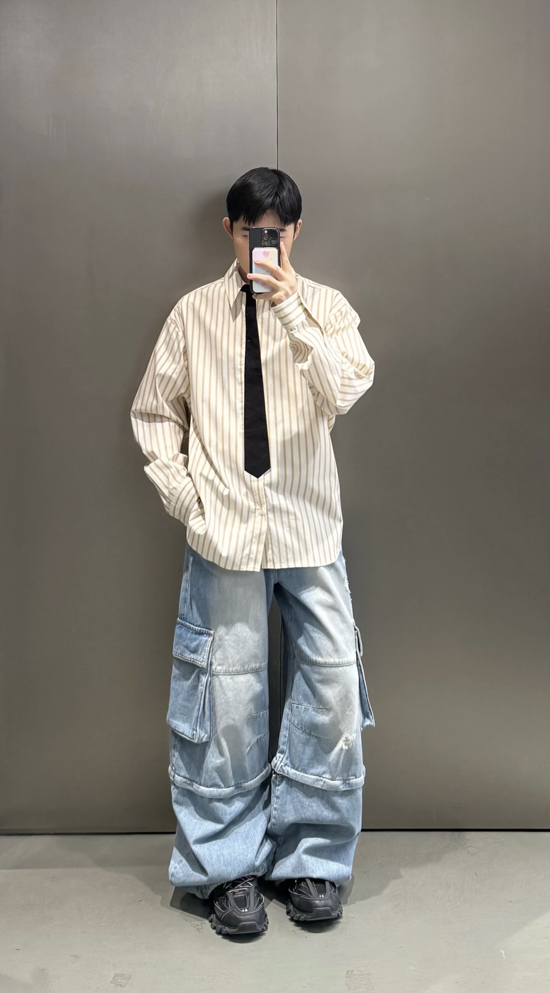 We11 done秋季新款张杰同款上身绅士学院风领带款长袖衬衫 上身效果#