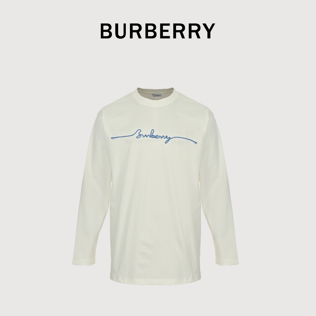 本地自取💰160 
Burberry/巴宝莉 25Fw 胸前签名logo刺绣长袖T恤
25早秋限定新款配色 精简而不失细节感的一款长袖打底衫， 
可男可女的款，能满足你对品质追求的同时又能帅气出行。
客供高克重定织280g32织双纱棉面料制作 面料手感扎实垂坠，亲肤透气，
具有良好的吸湿透气性 并且自带挺阔感，上身型感出色显精神 
胸前签名logo设计彰显出的高级感 logo采用百灵达绣花机精密刺绣工艺，
展现出饱满立体的效果， BIGGER满满！
男女日常轻松驾驭起来的生活T恤! 男女同款 
颜色：黑色 白色
size：S-XL
