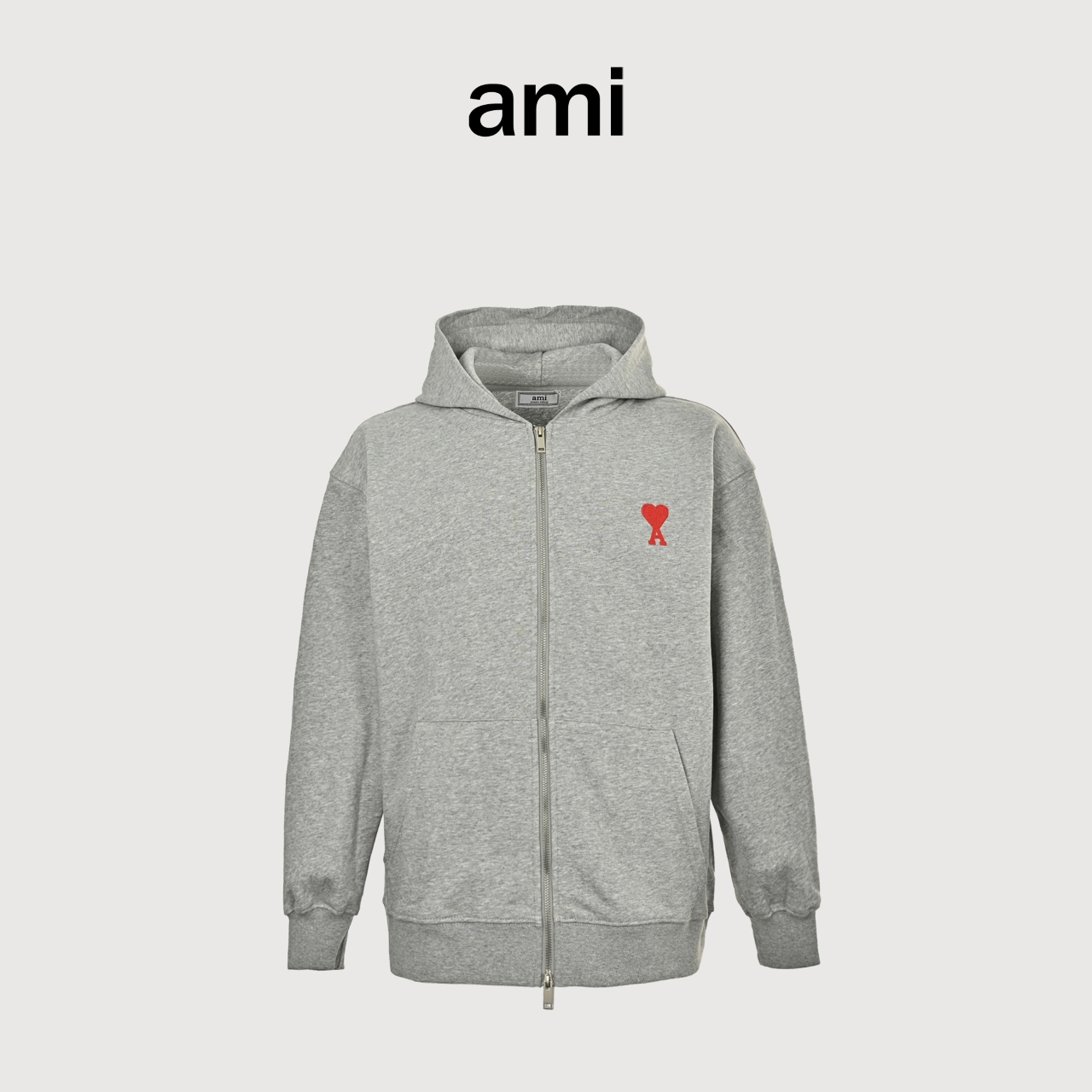 本地自取💰 260
Ami 经典爱心标志刺绣拉链外套
早秋新款拉链连帽卫衣,今年新配色带点亚麻的色调 很特别原版订织毛圈棉 与yb没有色差 这是最基本的面料对比以往几季的变厚了 手感却变更柔软这是面料 做了特殊手感洗水工艺 才有的效果摸起来特别的舒服。
尺码:S-XXL
颜色: 黑色 灰 藏蓝