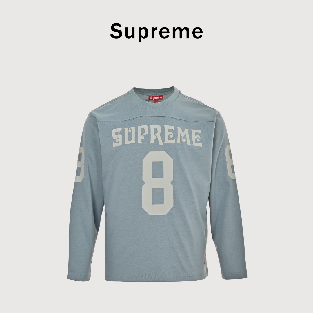 本地自取💰210
SUPREME SS25 AFFILIATED L/S FOOTBALL TOP 美式8号梵文字体长袖T恤  原版购入开发单品 面料横纹全棉高密度 有质感同时亲肤舒适 胸口超大品牌数字8印花 袖臂也有同样印花呼应 大身整体拼接工艺 左下下角有红色草写Supreme带尺码小贴布 三标齐全 后背大幅印花 原版品质 细节一致 针织面料 十星 强推单品
SIZE:S-XL