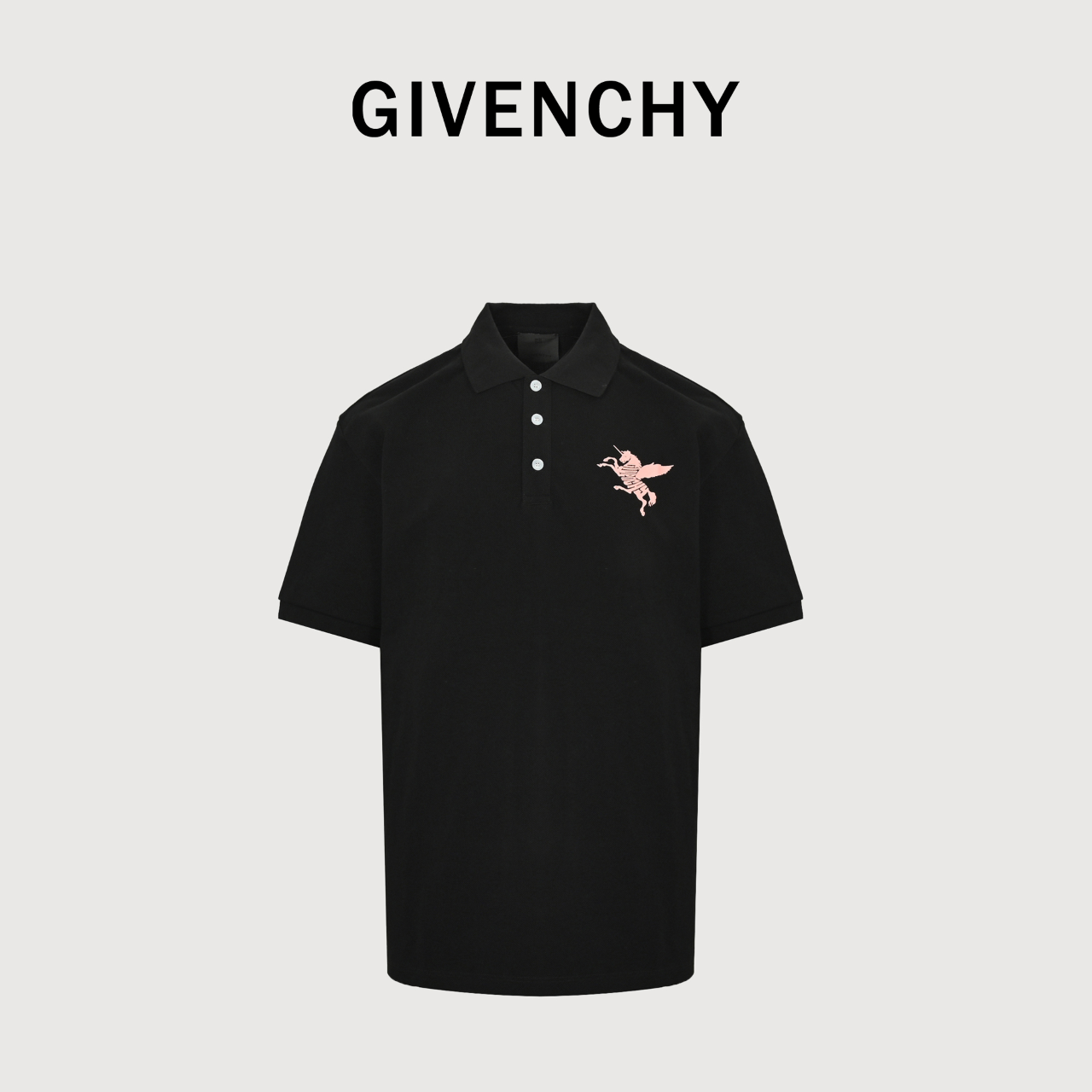 Givenchy/纪梵希 独角兽印花 短袖Polo 原版杭州国专5000购入,面料采用252克精纺纱线全棉珠地材质,纹路清晰透气,采用进口对位印花机器,定制贝壳扣,领子、袖口进口扁机仿织,细节质感非常好