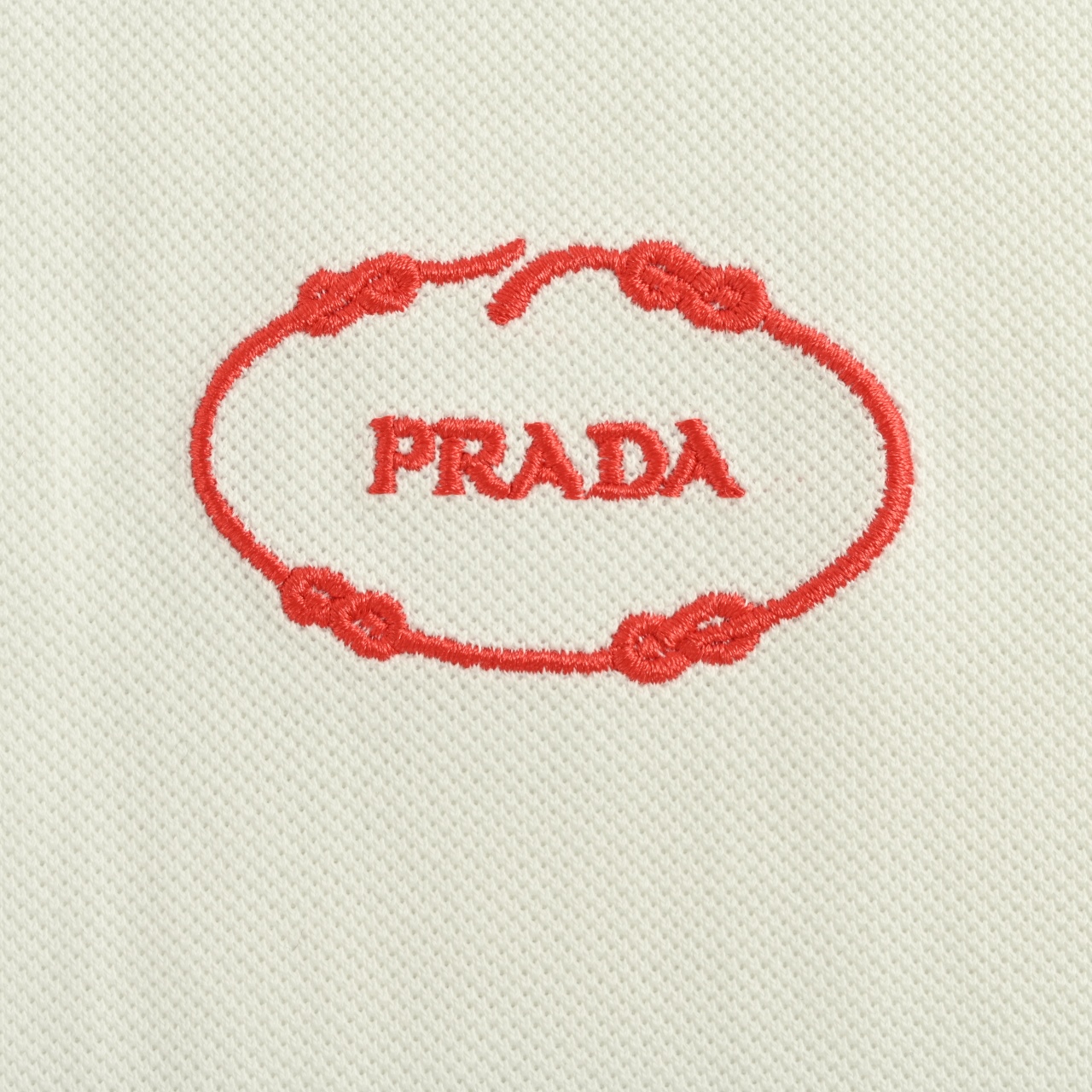 Prada/普拉达 红色刺绣字母 短袖POLO衫 Prada/普拉达 红色刺绣字母 短袖POLO衫