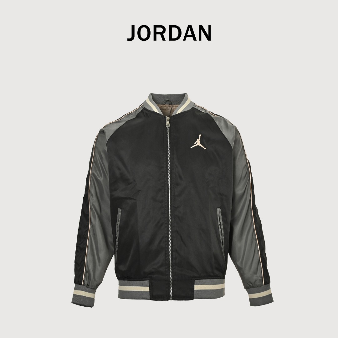 本地自取 💰240
Air Jordan 刺绣徽标撞色拼接夹克外套
新款Air Jordan篮球🏀刺绣棒球⚾️夹克外套， 男女同款  版型帅到起飞🛫️ 独家限定系列 
青春灵动碰撞时尚元素，男女必备运动单品，胸前乔丹刺绣logo 后背大刺绣也是潮人必备的标识！！简直帅爆了 螺纹紧密 3D立体剪裁设计 三标齐全 性价比最高价格很香 推荐五星比入单品。运动潮人都喜欢的飞行夹克！融入的AJ的精粹,耐克乔丹迷妹迷弟们赶紧入手!三标齐全！完美品相！
颜色:黑色、米色
Size:M-XXL