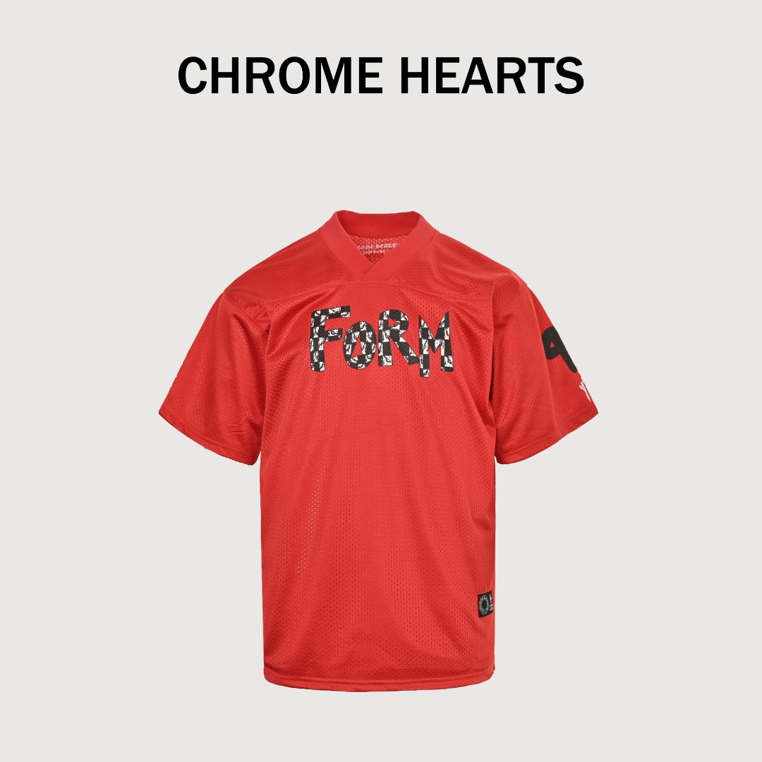 Chrome Hearts 克罗心 25SS 梵文网眼冰球服短袖T恤 采用直喷进口机器印花 五金辅料均开磨定制 正确配置 黑色2025克罗心正品包装 面料采用220克高密100D鸟眼速干材质 双层车法工艺 印花采用丝网菲林工艺(印一次刮一下印花台) 正确高密主唛水洗吊牌 手工缝制