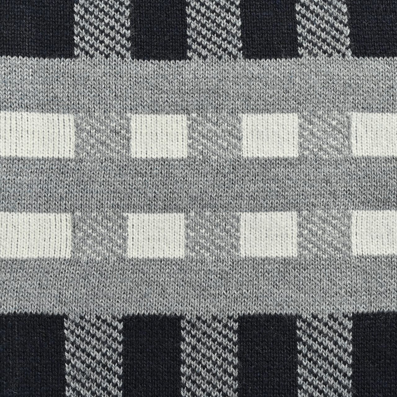 Burberry/巴宝莉 25ss格纹双面穿羊毛背后战马提花开衫毛衣外套-High Quatity Cheap Brand wholesale wholesaler seller Clothes Bags handbags Sneakers Top Fashion Clothing Shoes from China Factory Chinese suppliers best Quality Beautiful Price Burberry/巴宝莉 25ss格纹双面穿羊毛背后战马提花开衫毛衣外套