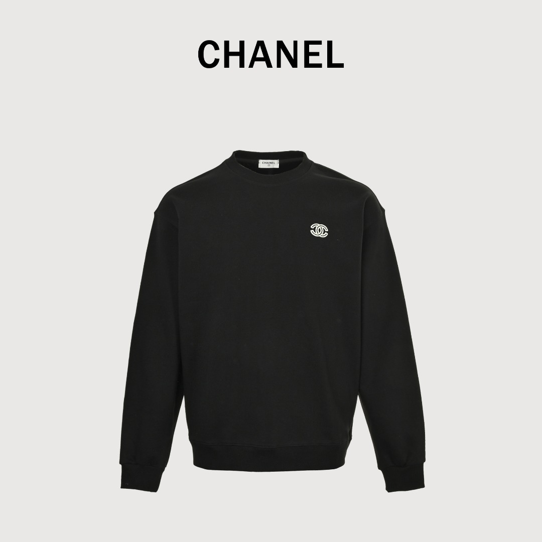 本地自取💰220
CHANEL 香奈儿 25FW 刺绣小标圆领卫衣
480g高级精梳棉面料 专柜领标 代购级白色厚板吊牌 原版吊粒 前后都是立体发泡印花 层次感很强 男女同款 情侣款 oversize版型 宽松
尺码:S-XL