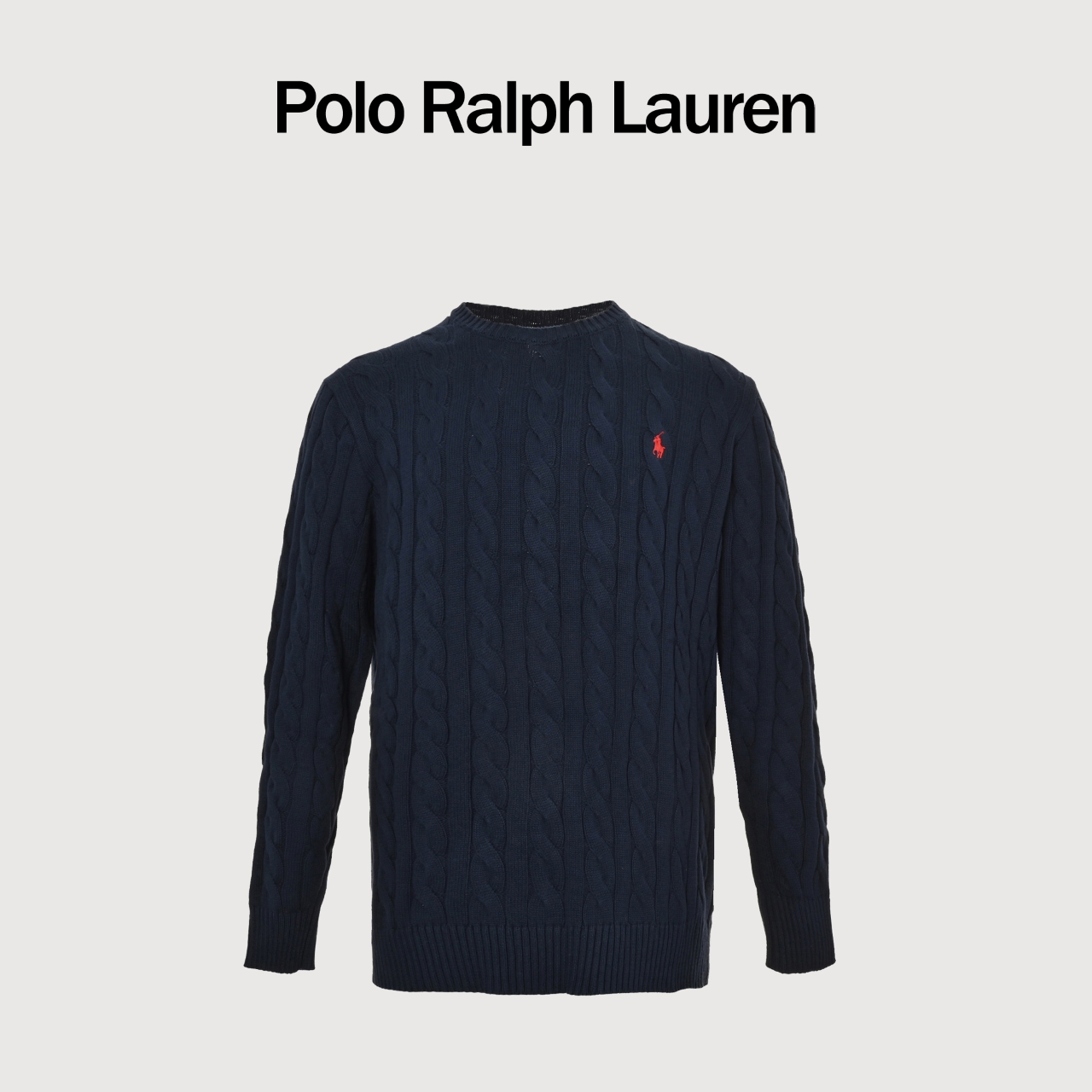本地自取💰220
Ralph Lauren/拉夫劳伦 25Fw 绞花粗针混纺圆领毛衣
胸口高密度百灵达万针刺绣,吊牌辅料全部还原原版。
面料采用进口纯棉纱线混纺羊毛,上身舒适高级感拉满,无数网红博主穿搭必备,原版超级慢买到,一件针织衫就能穿出不一样的时尚感觉。
表面面料带羊绒的雾面感觉,蓬松度够够的,可以说做到乱真的高度,一眼就是顶级品质!
复古的多巴胺配色,经典耐看,性价比很高,强烈推荐
Size: XS-XL