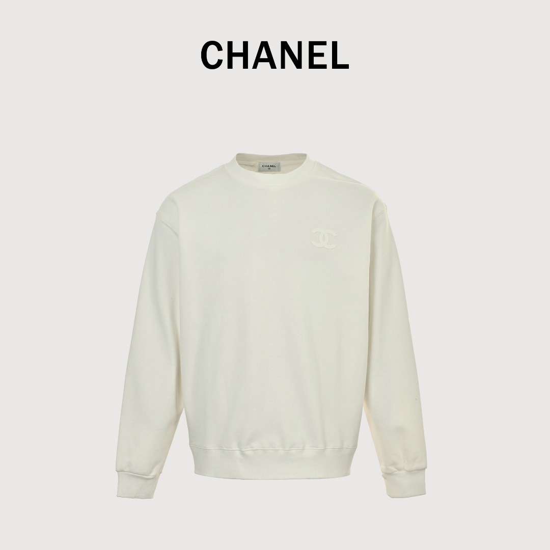 本地自取💰220
CHANEL 香奈儿 25FW 硅胶小标圆领卫衣
480g高级精梳棉面料 专柜领标 代购级白色厚板吊牌 原版吊粒 前后都是立体发泡印花 层次感很强 男女同款 情侣款 oversize版型 宽松
尺码:S-XL