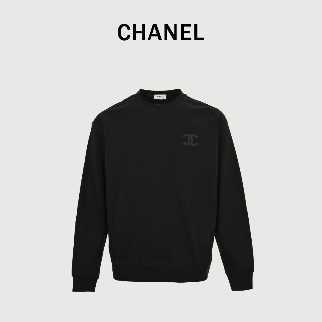 本地自取💰220
CHANEL 香奈儿 25FW 硅胶小标圆领卫衣
480g高级精梳棉面料 专柜领标 代购级白色厚板吊牌 原版吊粒 前后都是立体发泡印花 层次感很强 男女同款 情侣款 oversize版型 宽松
尺码:S-XL