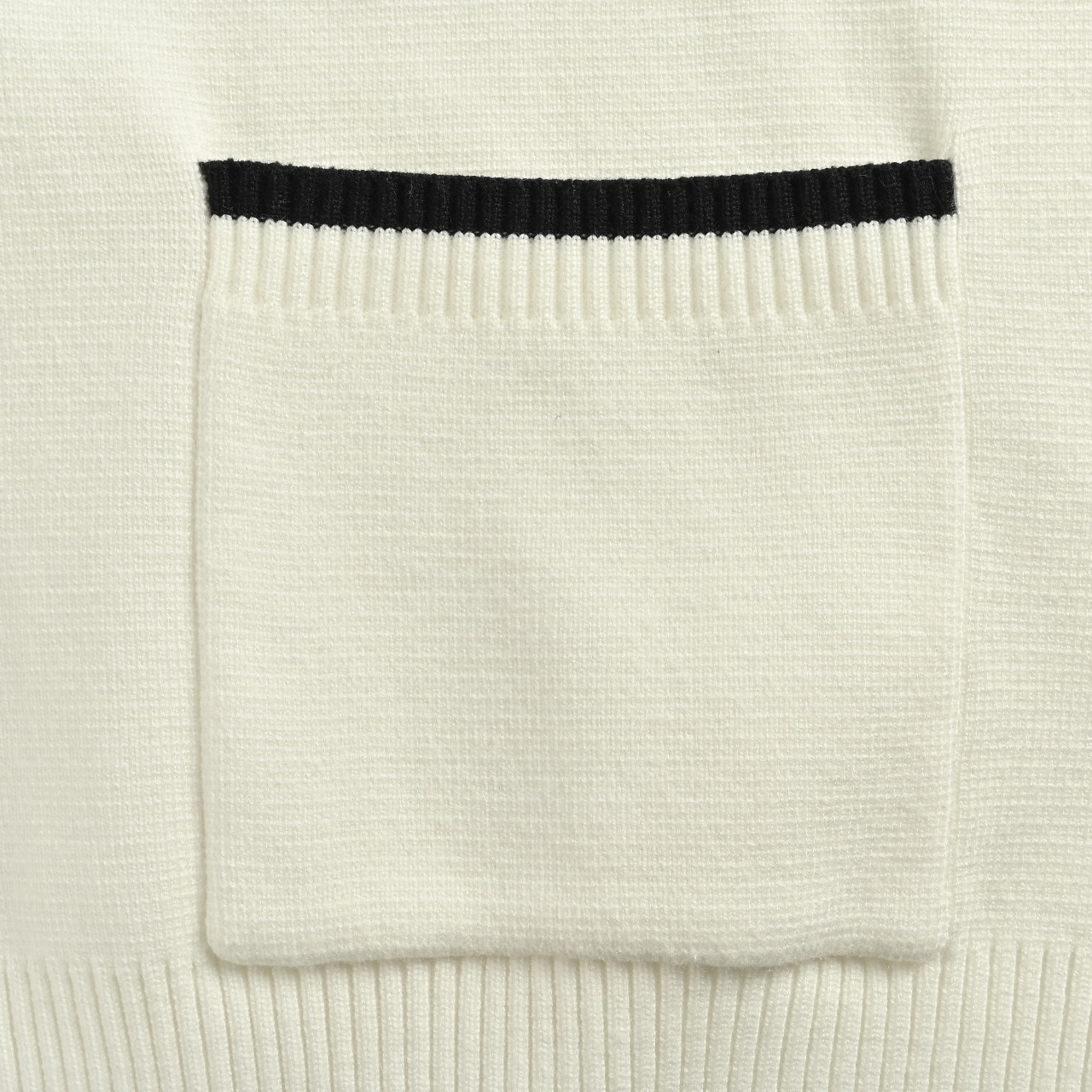 Thom Browne/汤姆布朗 25Fw 前短后长羊毛开衫外套