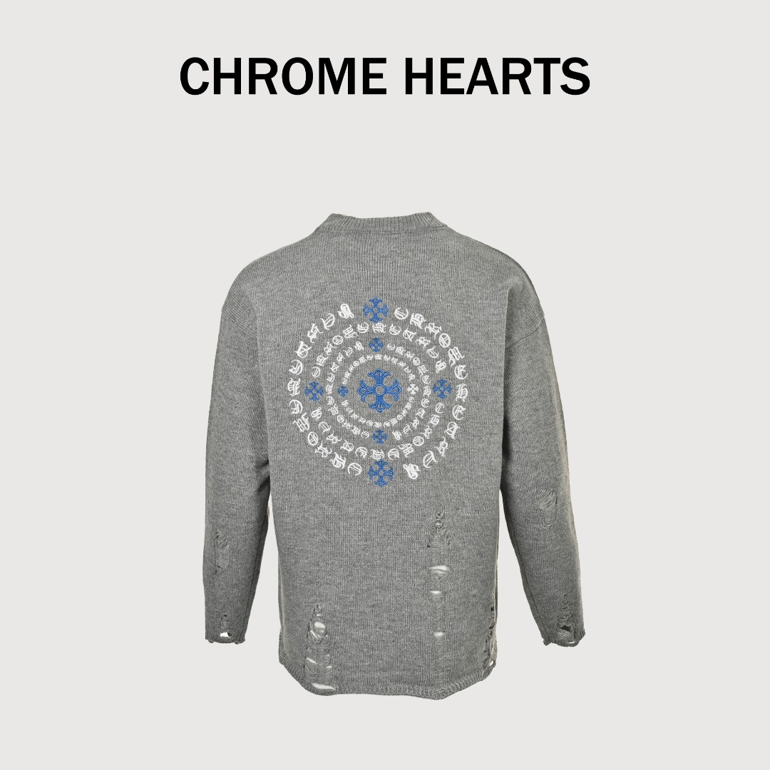 本地自取💰260
Chrome Hearts CH 克罗心25ss刺绣圆盘梵文十字架破洞针织毛衣套头

好看到掐人中的款式男女同款搭配黑白色太出片 

实物好看 上身好看 日常穿好看 拍照更出片 
很难不买 给我买它!!! 

相信我 谁也拒绝不了这样一个机长款的克罗心外套 
在老版本的基础上扩大了版型 上身宽松有型 下摆外扩休闲款设计 胖人显瘦到极致 瘦人限高有档次 

万元ZP打版 1:1完美还原 单穿叠穿都好看 男女都可以轻松驾驭 

如果你更在意品质 也要尊重价格 和市面上那种薄的透底一穿起球的垃圾货完全不是一码事 如果说款式让你一眼发亮 那品质才是你更应该关注的点 相比价格我们抓的是品质 我家货拿过的客户懂得都懂

️️️市面上毛衣普遍是苞芯纱材质 我们用的是莫代尔 相比包芯纱的优点很直观： 成本高 价格高 密度高 比较费开发者的钱 让我们少赚了很多 另外就是细腻 上身不渣 抗起球 高档 我们是良心做货人 不用包芯纱 包芯纱除了便宜以外 其他的真的一无是处 缩水起球勾线扎人 他样样精通 

2024年了 谁穿衣服不希望出门有面儿 板板正正？质量决定上身效果 质量差再好的款式也是城乡结合部气质 我们只做长久生意 质量决定人品 拿回去放心穿放心洗 版型品质绝对让你眼前一亮 只做对版高品质 做高货硬货 拒绝垃圾货 拒绝快餐货 良心品质 良心价格 你值得拥有 ！

颜色：黑色 米色 灰色
尺码:S M L