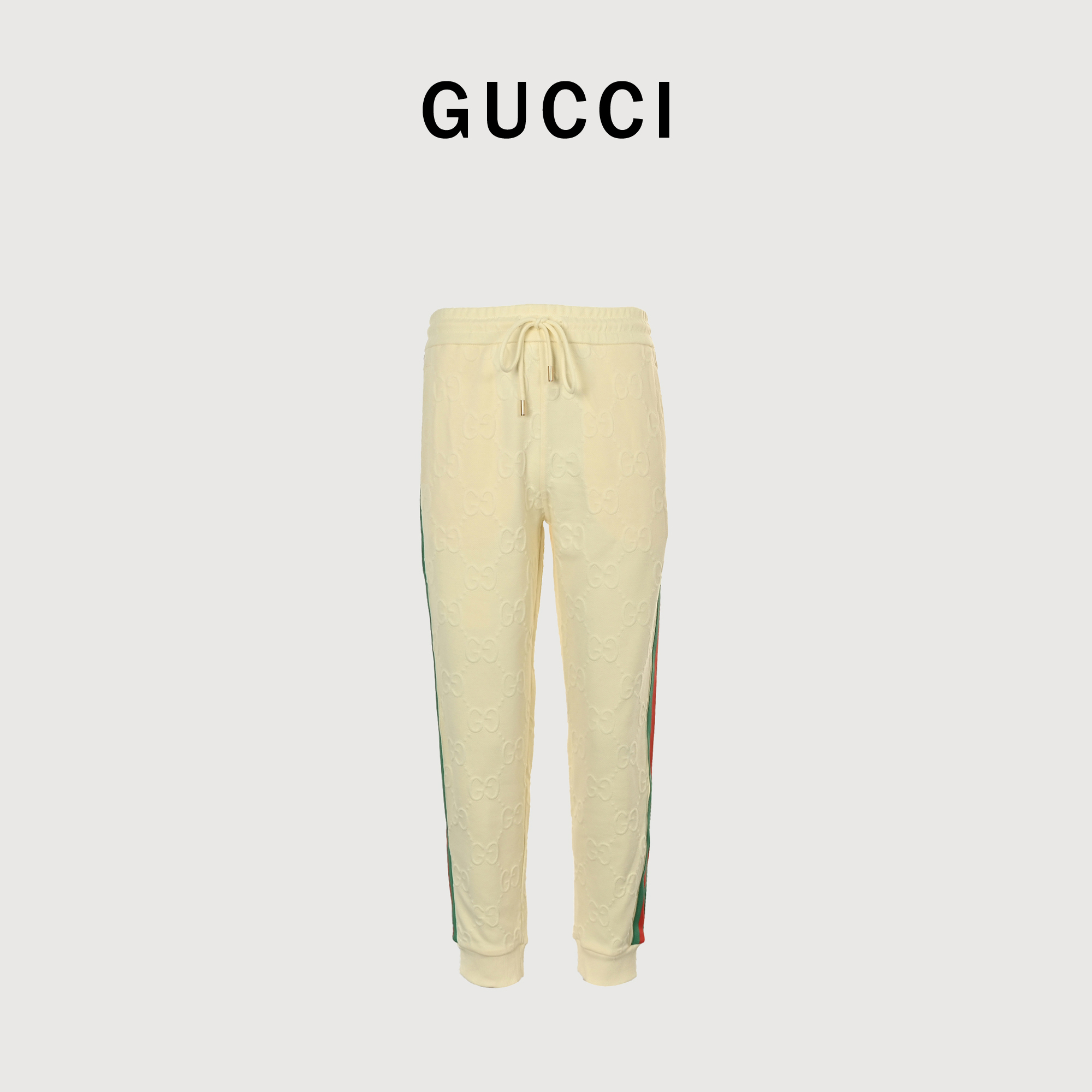 本地自取💰240
Gucci/古驰 25Fw 双G暗纹提花红绿织带拼接套装长裤
这款GG平纹针织面料借鉴复古运动装设计,定制纯棉面料,
双面进口绣花机刺绣工艺 定制定染,手感非常舒服 ,
腿部侧边红绿织带点缀 细节满分 休闲宽松版型 显瘦百搭
适合日常通勤约会 搭配运动鞋或小白鞋都很好看!
搭配同款拉链外套更佳!
颜色:黑色,白色
Size: S-XL