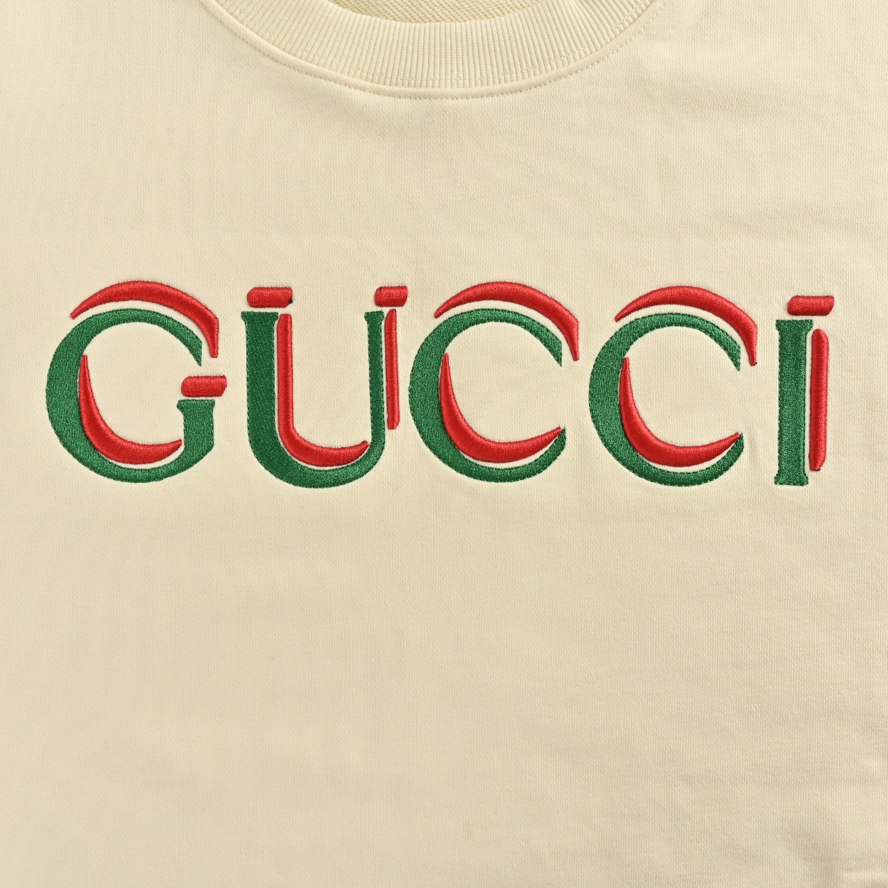 GUcci/古驰 25Fw 字母LOGO印花圆领卫衣 黑色 米白