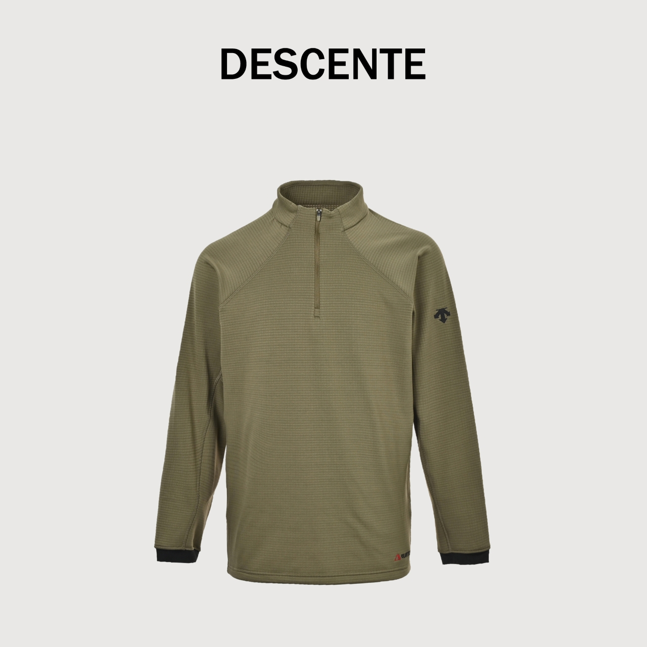 本地自取💰220
DESCENTE迪桑特RWSB男女POLARTEC抓绒亲肤保暖滑雪中层针织套头衫
内搭秋冬新款 透气 保暖 上身特别舒服、 外穿 打底 运动 多场景穿搭 达人必备！
迪桑特的面料大家应该都清楚，全部定制客供，不是一般面料能够比拟的。前期上的很多迪桑特的东西，都非常受大家的欢迎，本期这款长袖加绒T，绝对也是给大家一个福利！
高弹力尼龙客供面料，手感质感乃至上身体验感都绝佳。速干紧身，高弹力面料上身非常有型。健身，休闲，运动穿着绝对是你不二的选择！
Size: M-3XL