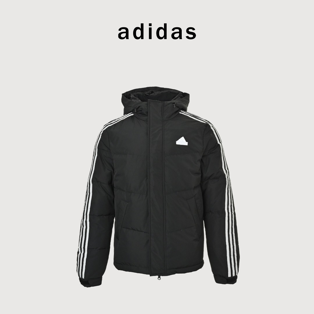 本地自取💰450
Adidas 阿迪达斯 男女情侣款连帽羽绒服
2025年冬季 超级保暖效果贼好,今年冬天一定冷 充绒量足 让这个冬天不在冷了 上身效果非常好 整个身体都保暖了 80%白鸭绒 20%羽毛 锁绒效果好 不拽绒 门襟双道压线 品质看得 任何人都驾驭 衣服胸前经典小Logo经久不衰 柜品质 厚实又保暖 冬天一件足够 做工精细 内里车工走线非常工整 但是这款在保暖上绝对不输给任何羽绒服 它能牢牢锁住温度 长款的造型 温暖到脚脖 女士最爱这样的款式 舒适柔软的用料 贴身透气吸汗 喜欢长款的情侣一定不要错过这款羽绒服 自留款 难得一见 一直到年底都有货
L SIZE:S-XL