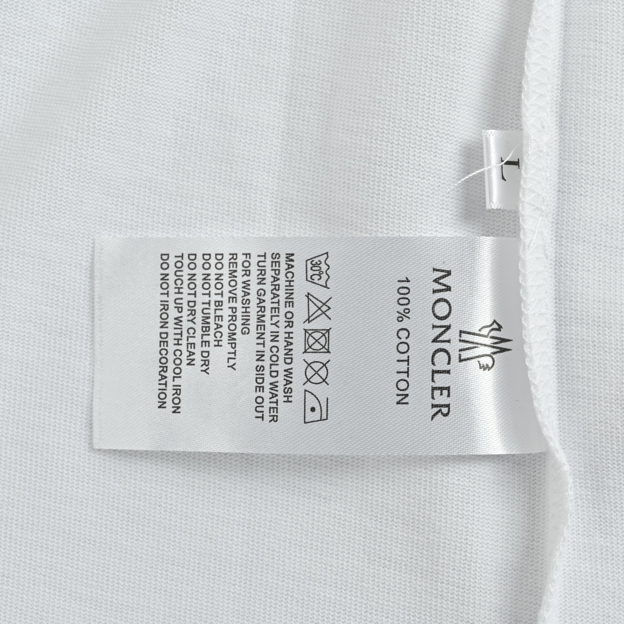 Moncler/蒙口 LOGO立体刺绣 短袖T恤