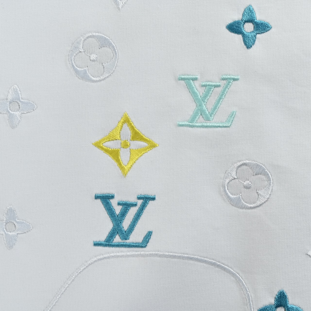Louis Vuitton/路易威登 26ss 波浪纹拼色老花刺绣字母LOGO短袖