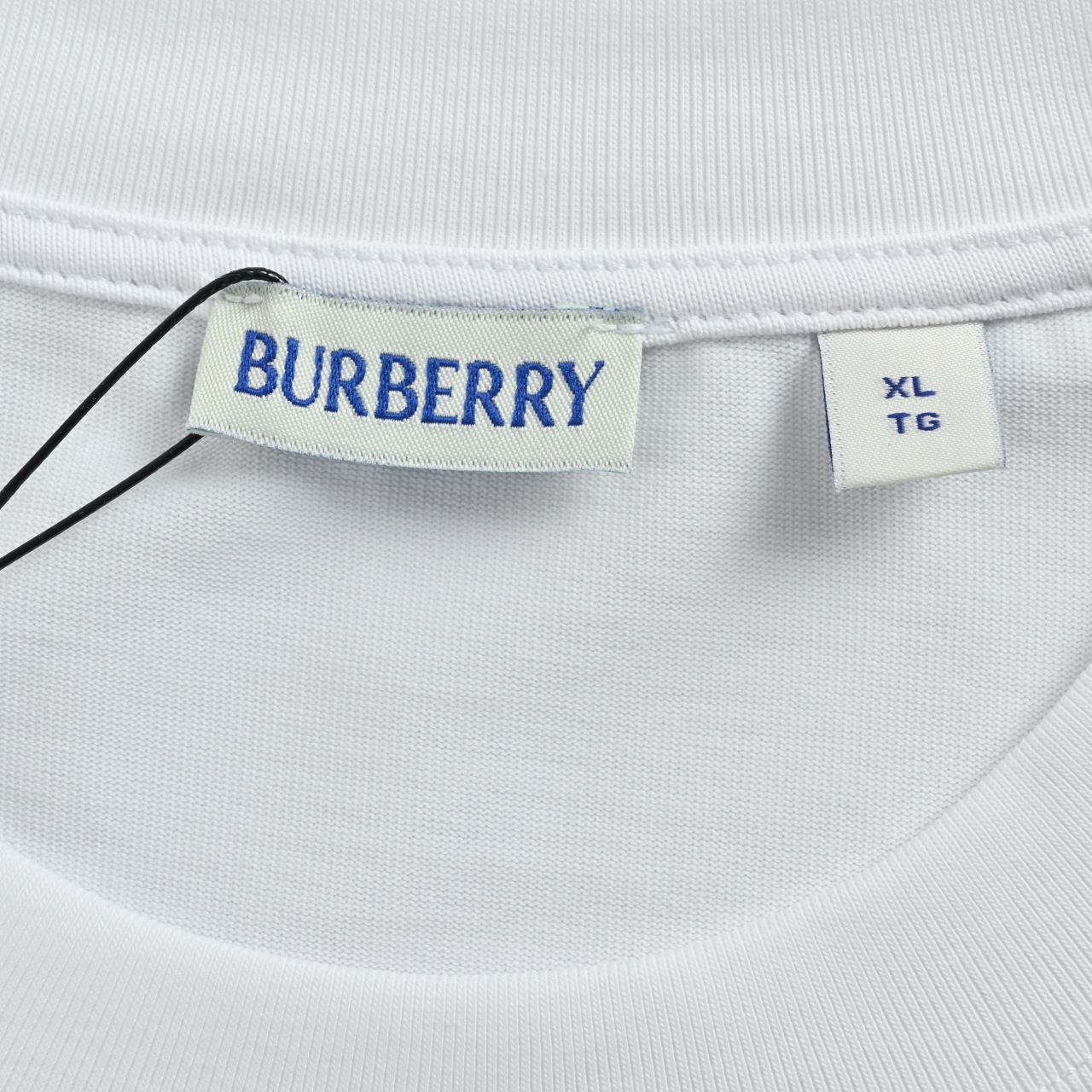 Burberry 巴宝莉 绒毛战马圆领短袖T恤-Chinese UA Cheap High Quatity Brand Clothes Bags handbags Sneakers wholesale wholesaler seller from China Factory suppliers Fashion Clothing Shoes best Quality Beautiful Price Burberry 巴宝莉 绒毛战马圆领短袖T恤
