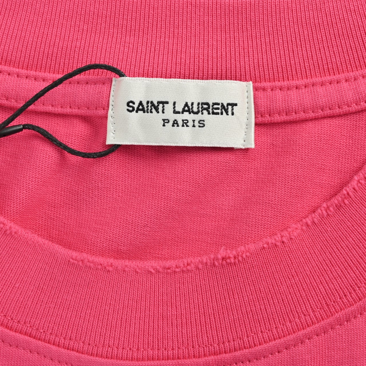 Saint laurent/圣罗兰 26ss 破刺绣烫钻短袖-莆田鞋,莆田鞋货源,高仿鞋,高仿鞋货源,安福档口,莆田高仿鞋,莆田鞋批发,高仿鞋批发,莆田高仿运动鞋,高仿运动鞋,莆田运动鞋 Saint laurent/圣罗兰 26ss 破刺绣烫钻短袖
