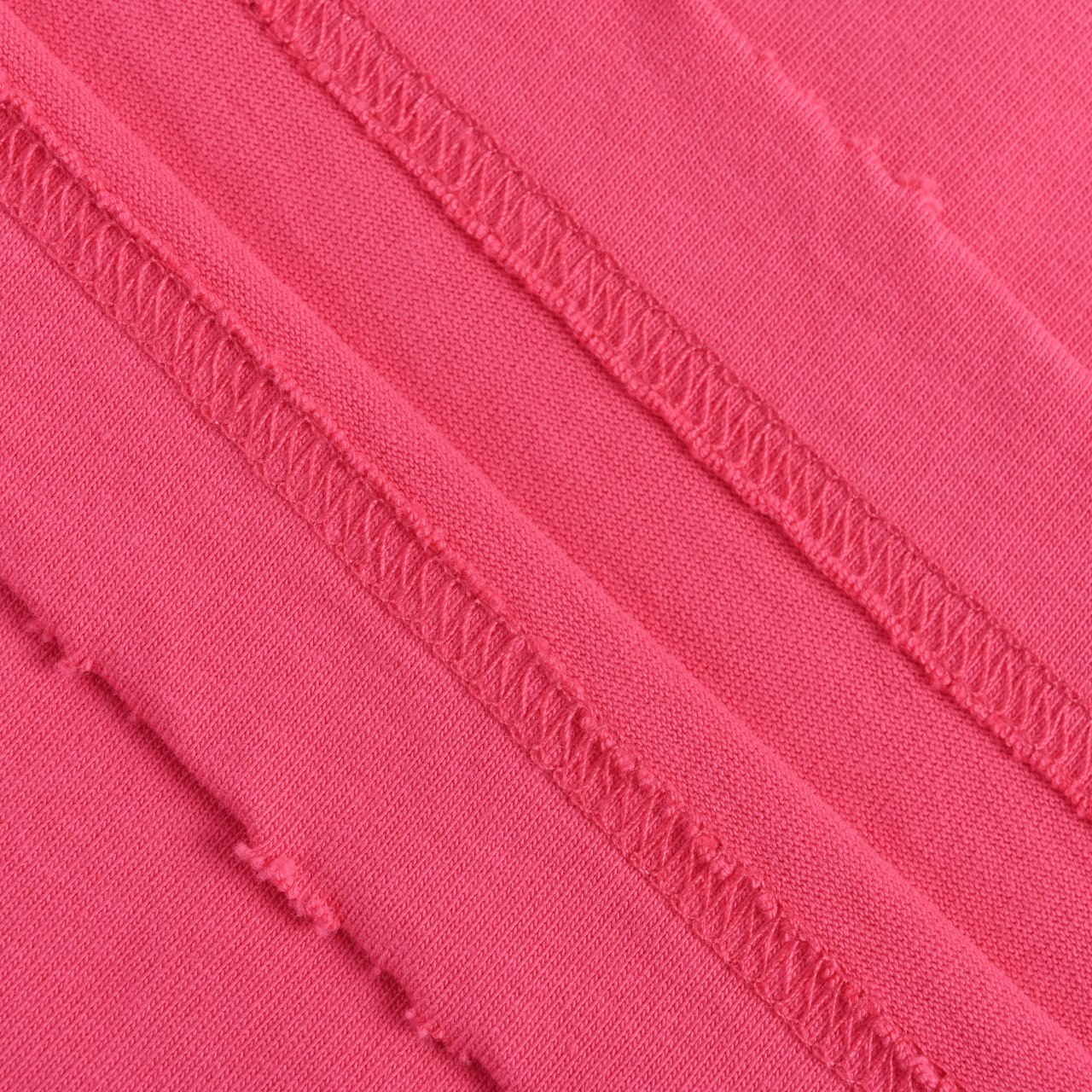 Saint laurent/圣罗兰 26ss 破刺绣烫钻短袖-莆田鞋,莆田鞋货源,高仿鞋,高仿鞋货源,安福档口,莆田高仿鞋,莆田鞋批发,高仿鞋批发,莆田高仿运动鞋,高仿运动鞋,莆田运动鞋 Saint laurent/圣罗兰 26ss 破刺绣烫钻短袖