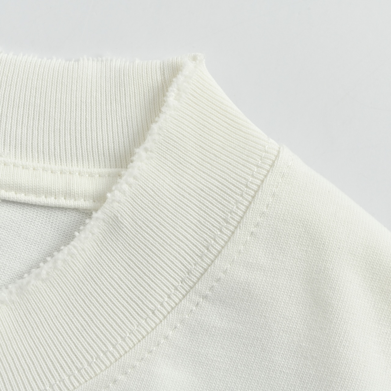 Balenciaga/巴黎世家 26ss 后背麦穗刺绣短袖-Top High Quatity Cheap Sneakers Fashion Clothing Clothes Bags handbags Shoes of all Brand wholesale With The best Quality And Beautiful Price from China Factory Chinese suppliers wholesaler seller Balenciaga/巴黎世家 26ss 后背麦穗刺绣短袖