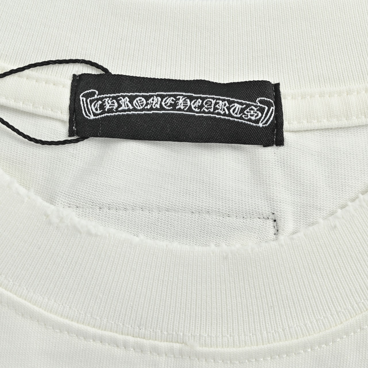 CHROME HEARTS克罗心CH 26ss 梵文十字架刺绣短袖T恤-Chinese UA Cheap High Quatity Brand Clothes Bags handbags Sneakers wholesale wholesaler seller from China Factory suppliers Fashion Clothing Shoes best Quality Beautiful Price CHROME HEARTS克罗心CH 26ss 梵文十字架刺绣短袖T恤