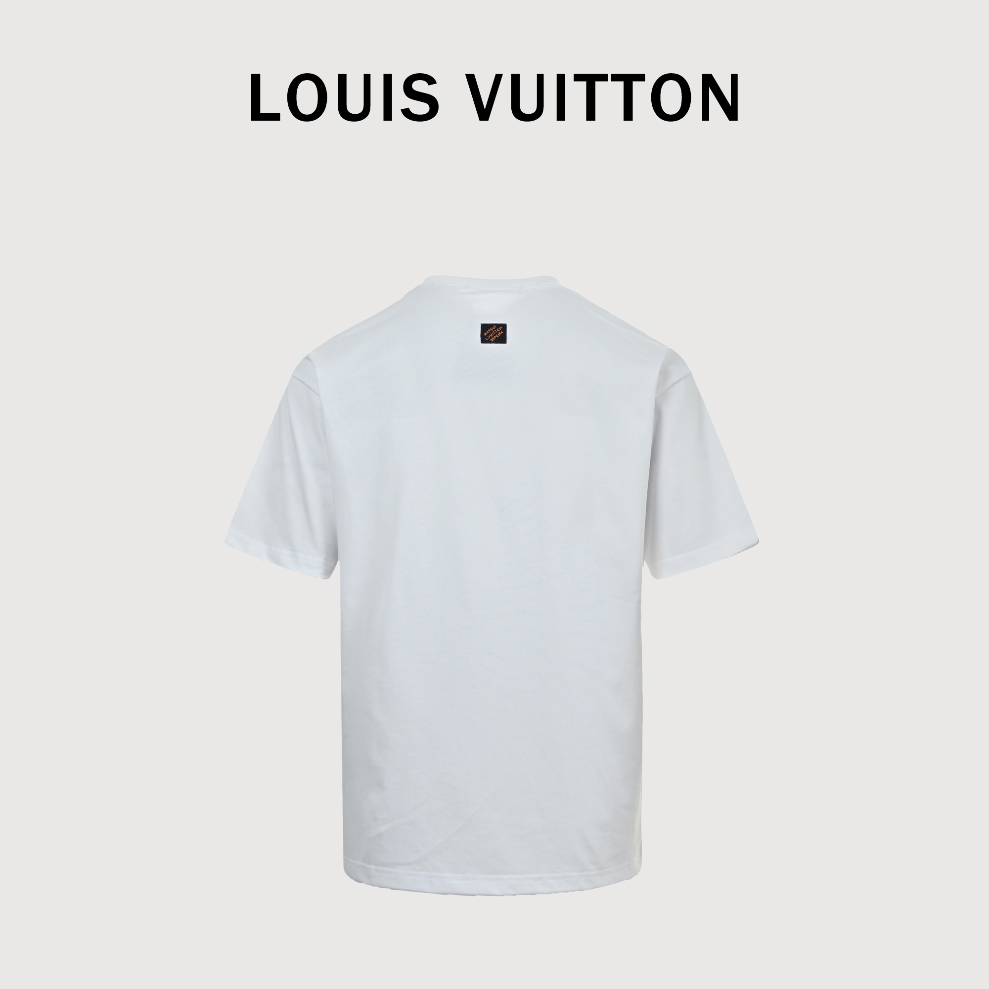 LOUIS VUITTON 路易威登LV 暗纹老花口袋短袖T恤-Chinese UA Cheap High Quatity Brand Clothes Bags handbags Sneakers wholesale wholesaler seller from China Factory suppliers Fashion Clothing Shoes best Quality Beautiful Price LOUIS VUITTON 路易威登LV 暗纹老花口袋短袖T恤