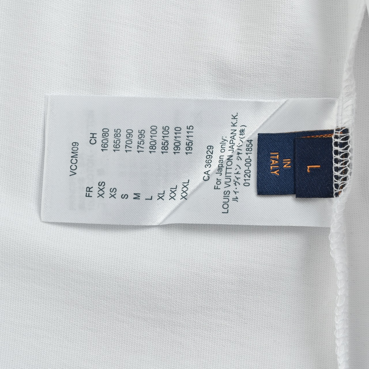 LOUIS VUITTON 路易威登LV 暗纹老花口袋短袖T恤-Chinese UA Cheap High Quatity Brand Clothes Bags handbags Sneakers wholesale wholesaler seller from China Factory suppliers Fashion Clothing Shoes best Quality Beautiful Price LOUIS VUITTON 路易威登LV 暗纹老花口袋短袖T恤