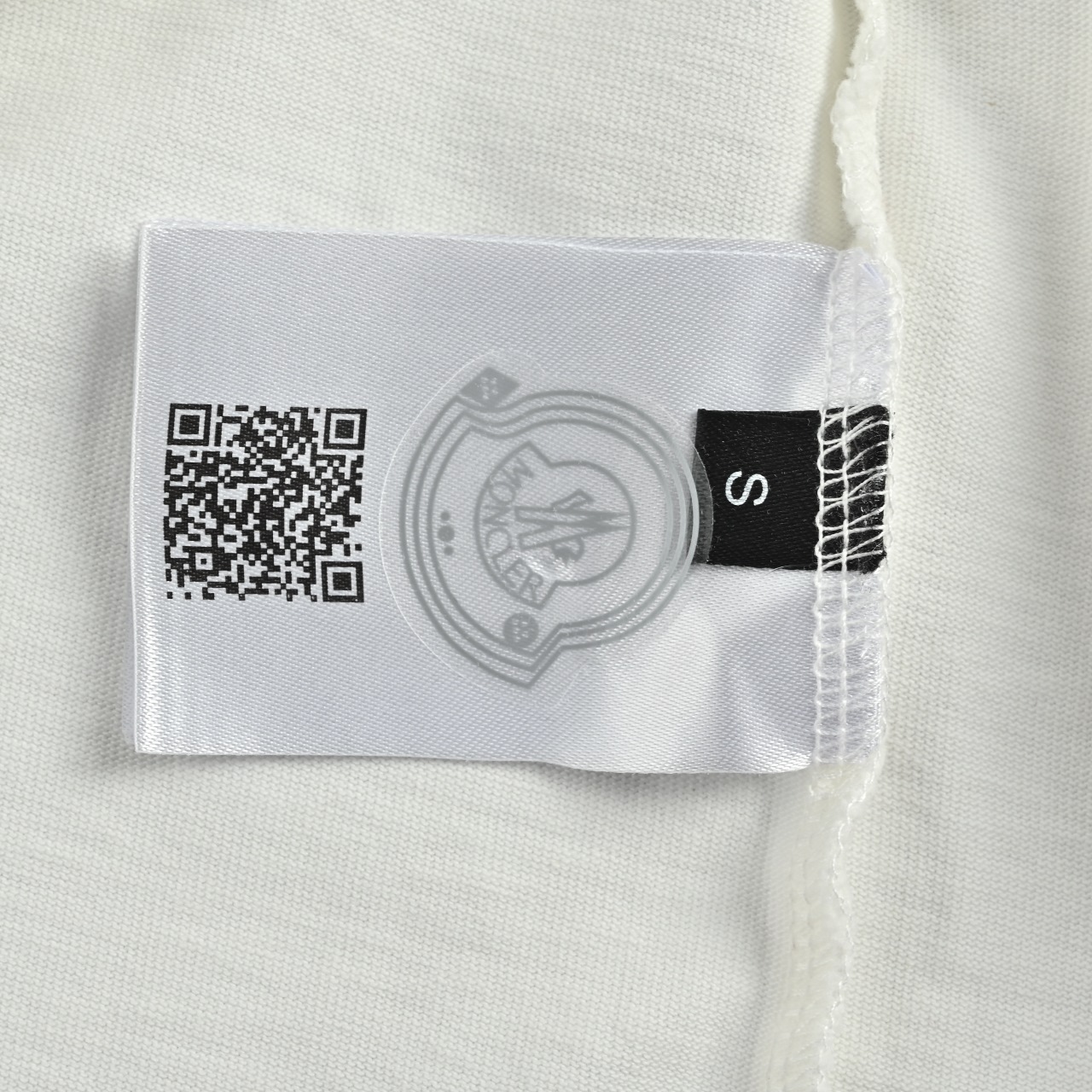 Moncler/蒙口 26ss 前后贴布刺绣1952短袖T恤