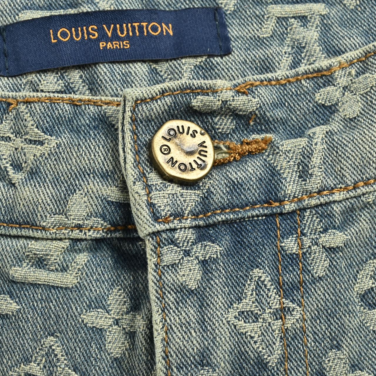 Louis Vuitton/路易威登LV满印提花直筒水洗牛仔长裤-Chinese UA Cheap High Quatity Brand Clothes Bags handbags Sneakers wholesale wholesaler seller from China Factory suppliers Fashion Clothing Shoes best Quality Beautiful Price Louis Vuitton/路易威登LV满印提花直筒水洗牛仔长裤
