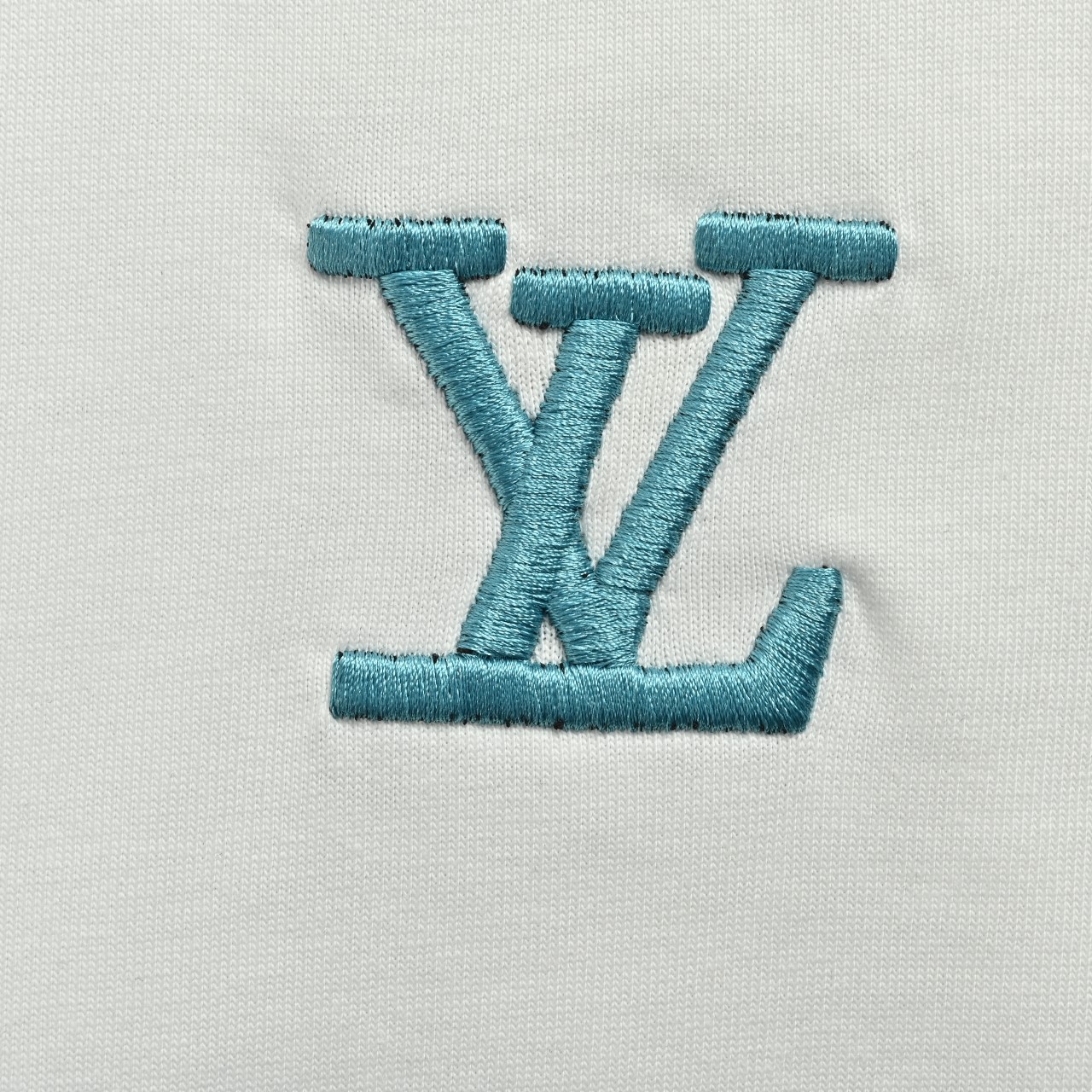 Louis vuitton路易威登 LV渐变刺绣倒写短袖T恤 黑色 白色-Top High Quatity Cheap Sneakers Fashion Clothing Clothes Bags handbags Shoes of all Brand wholesale With The best Quality And Beautiful Price from China Factory Chinese suppliers wholesaler seller Louis vuitton路易威登 LV渐变刺绣倒写短袖T恤 黑色 白色