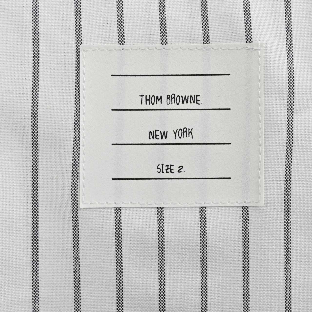 THOM BROWNE/汤姆布朗TB 纯棉竖条纹双织带长袖衬衫-Chinese UA Cheap High Quatity Brand Clothes Bags handbags Sneakers wholesale wholesaler seller from China Factory suppliers Fashion Clothing Shoes best Quality Beautiful Price THOM BROWNE/汤姆布朗TB 纯棉竖条纹双织带长袖衬衫