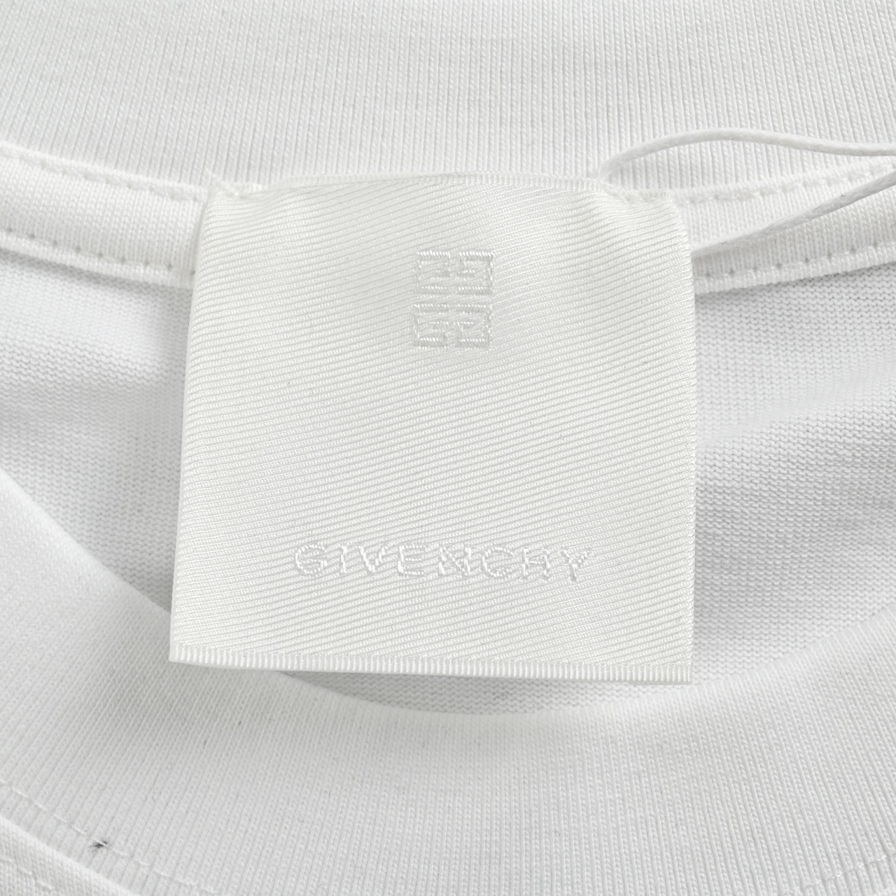 Givenchy 纪梵希 GVC 刺绣字母Logo 短袖T恤 榻榻米绣