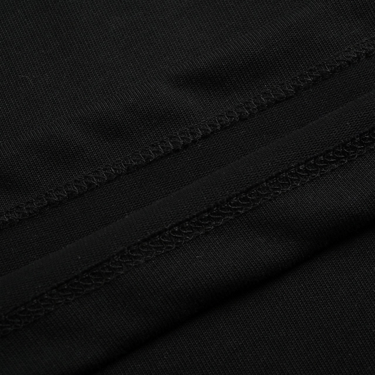 Fendi 芬迪 FD 彩色刺绣ff字母图案 短袖T恤 黑色 白色