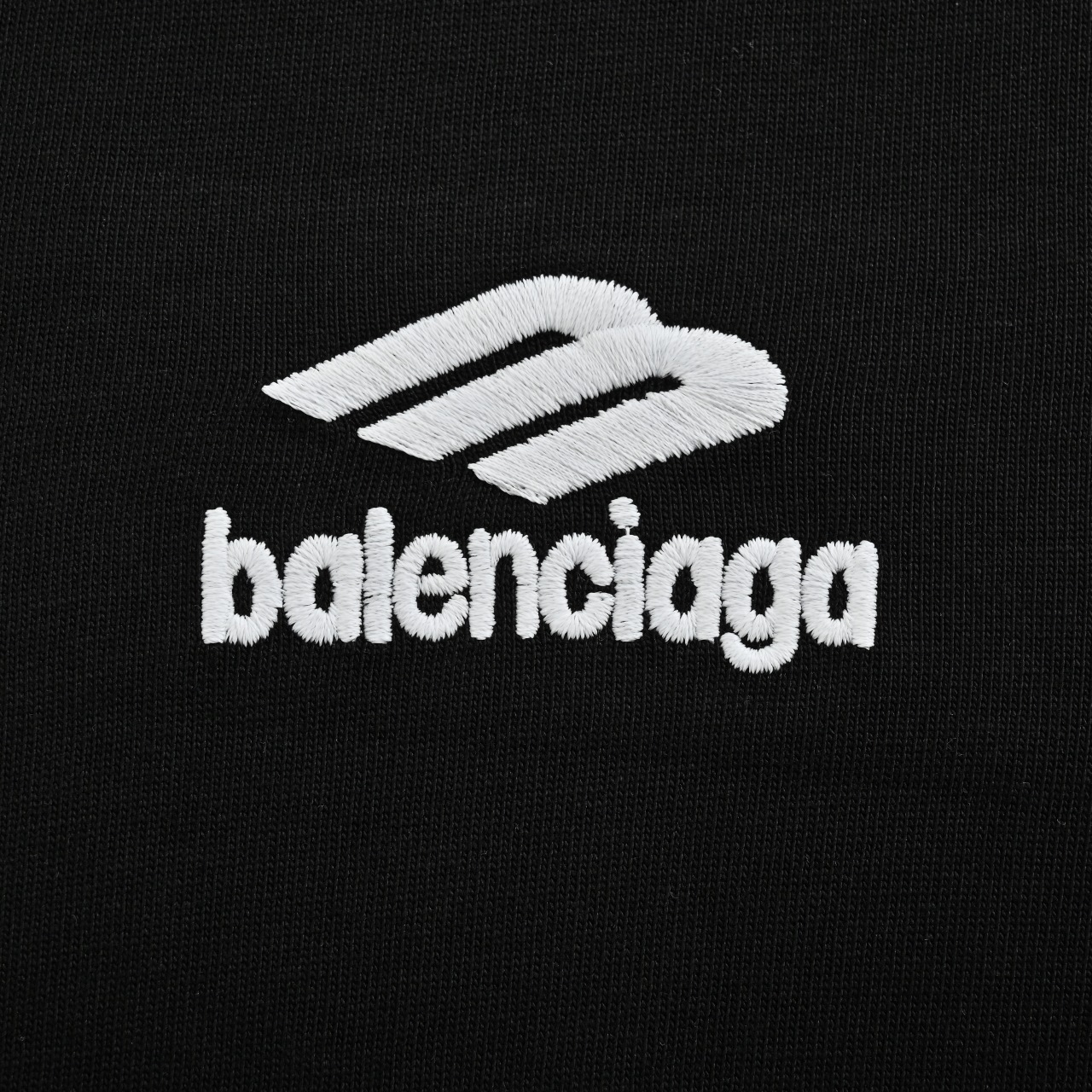 Balenciaga巴黎世家 FW24 3b滑雪 SKIWEAR系列 Logo刺绣圆领短袖 常规版型T恤