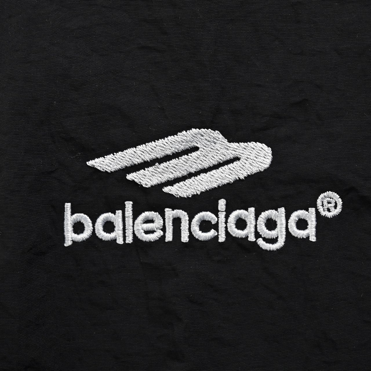 BALENCIAGA 巴黎世家 BLCG 字母刺绣 网面内里外套冲锋衣