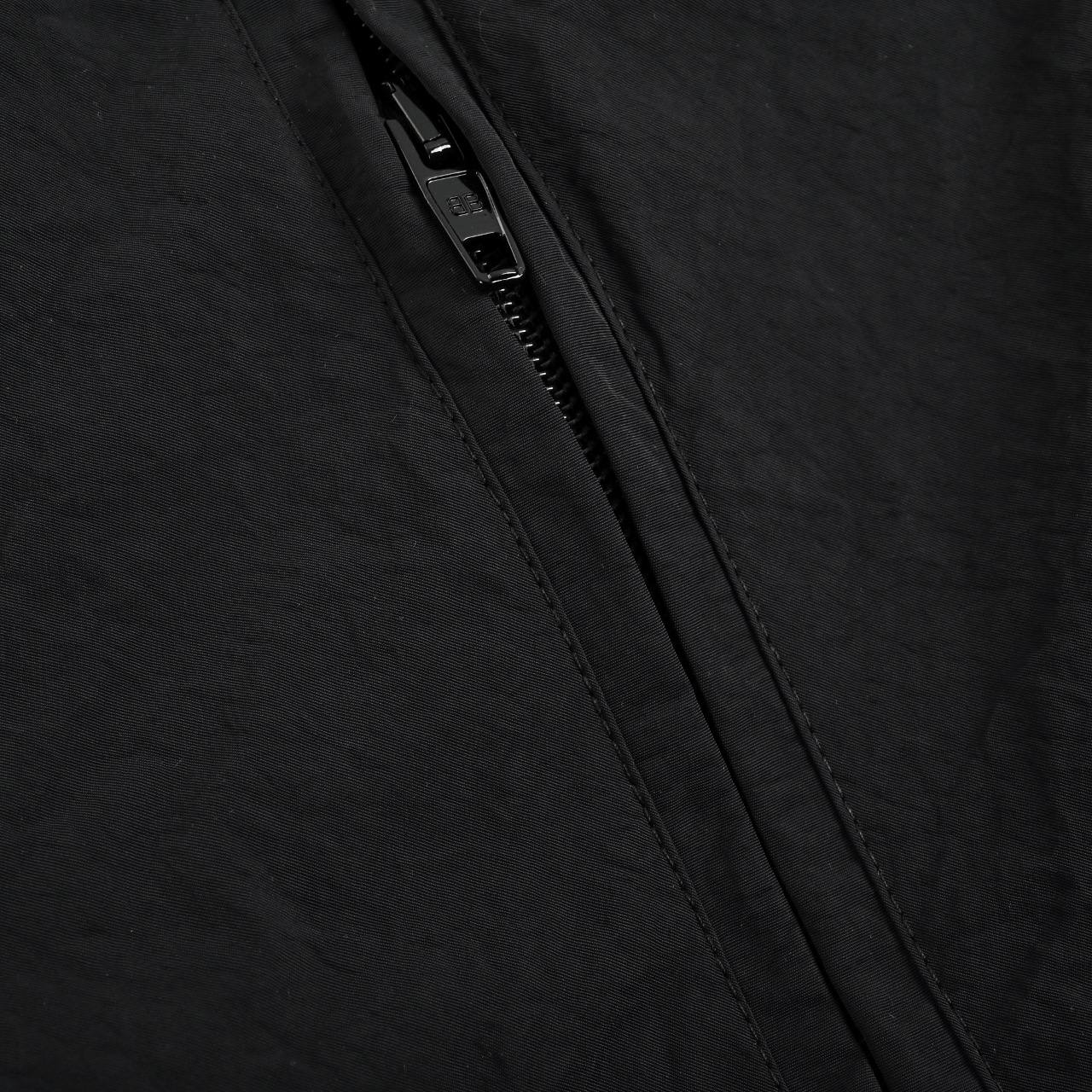 BALENCIAGA 巴黎世家 BLCG 字母刺绣 网面内里外套冲锋衣