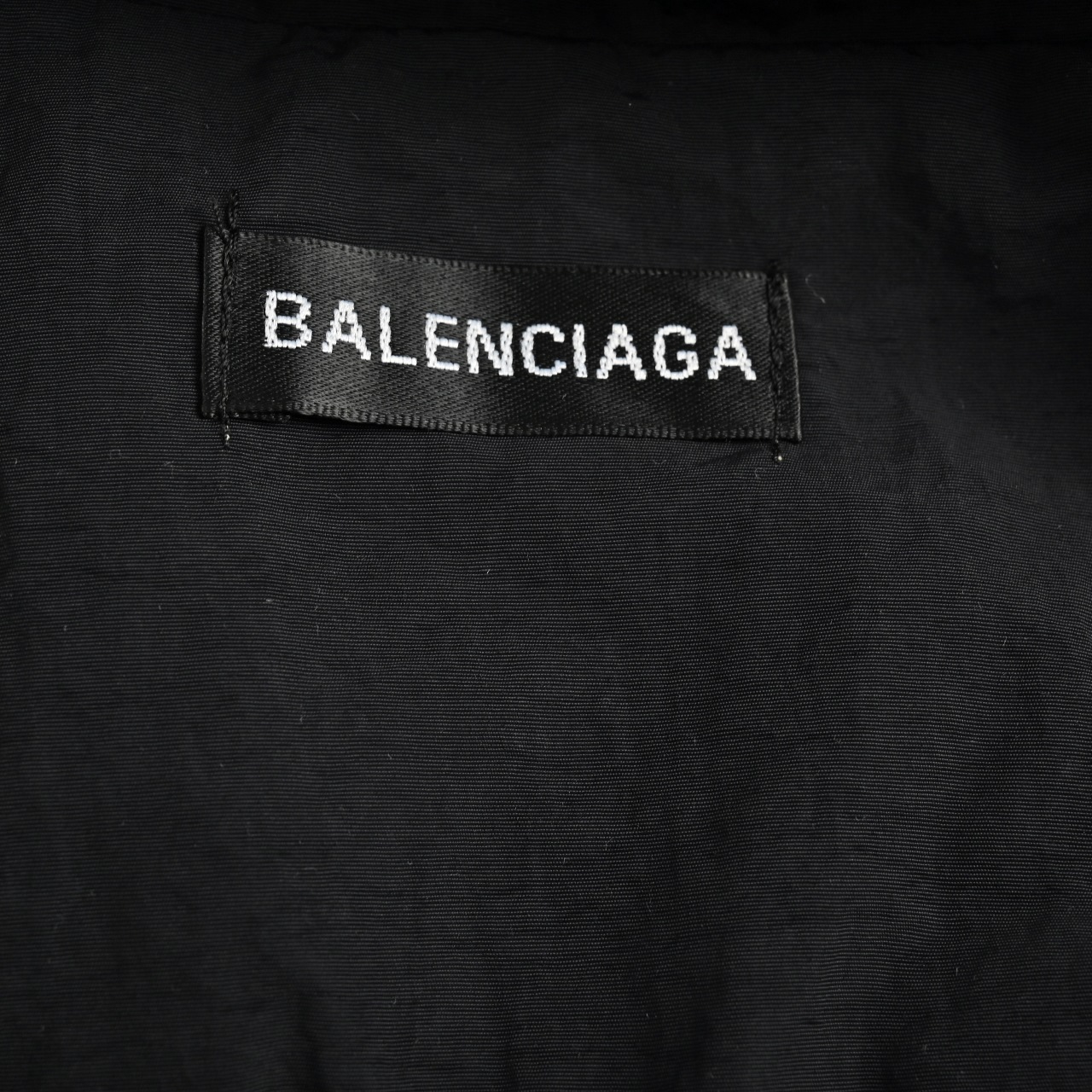 BALENCIAGA 巴黎世家 BLCG 字母刺绣 网面内里外套冲锋衣