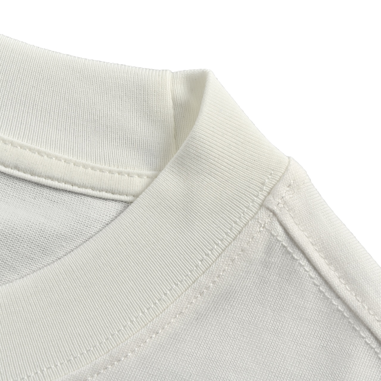 Louis Vuitton/路易威登 25ss 三花刺绣字母短袖T恤