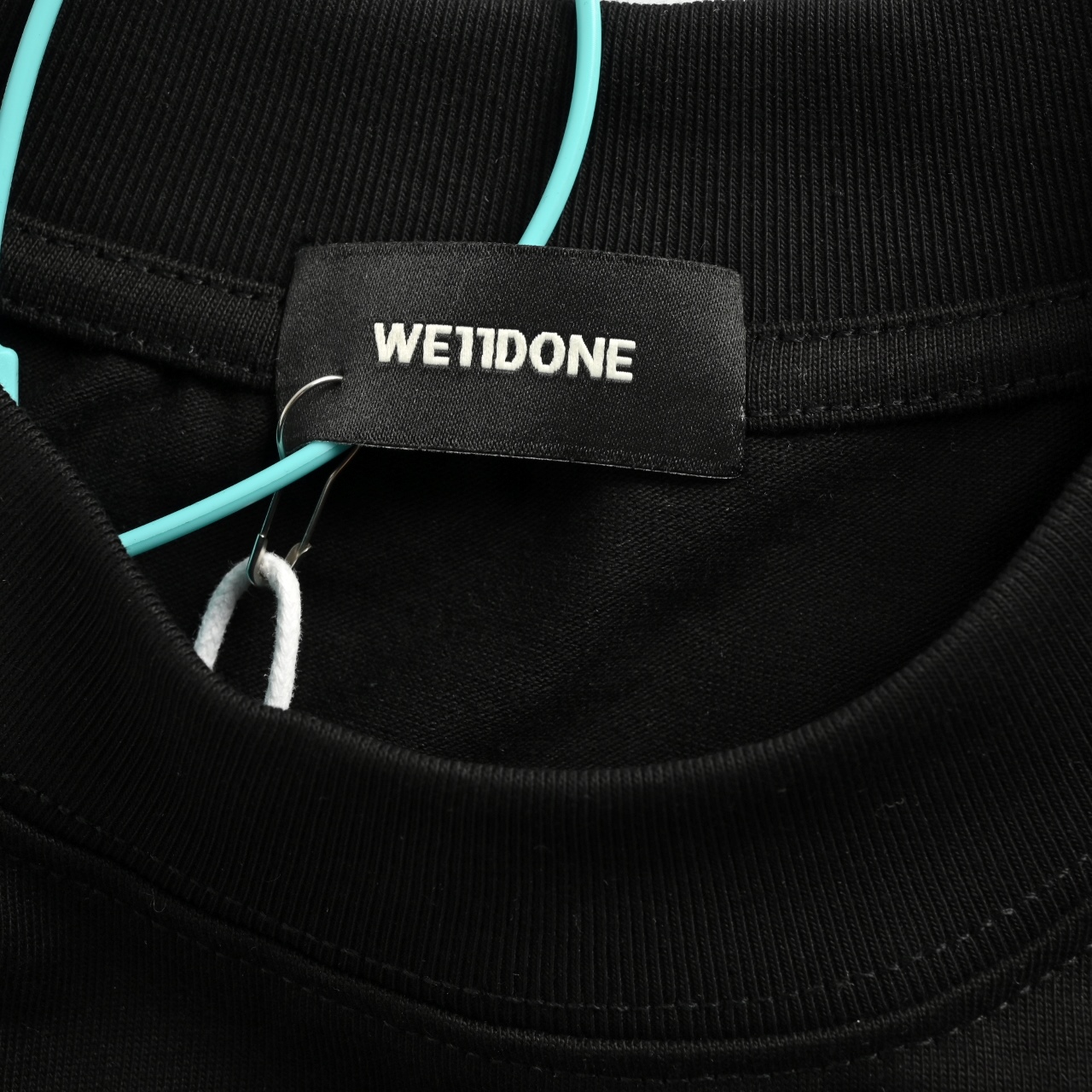 We11 done 数据款刘宇宁明星同款双面小熊植绒印花短袖T恤-High Quatity Cheap Brand wholesale wholesaler seller Clothes Bags handbags Sneakers Top Fashion Clothing Shoes from China Factory Chinese suppliers best Quality Beautiful Price We11 done 数据款刘宇宁明星同款双面小熊植绒印花短袖T恤