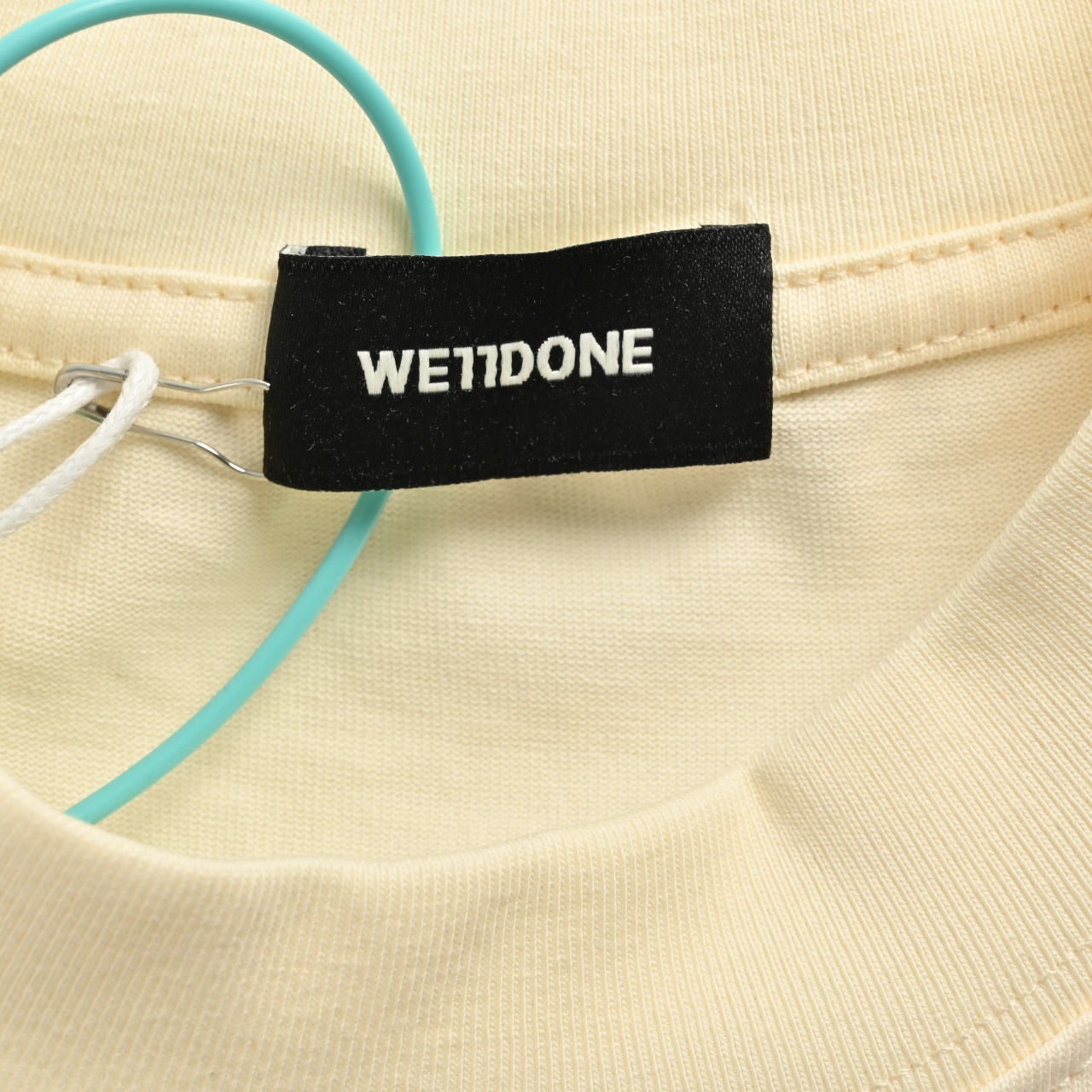 We11 done 数据款刘宇宁明星同款双面小熊植绒印花短袖T恤-Chinese UA Cheap High Quatity Brand Clothes Bags handbags Sneakers wholesale wholesaler seller from China Factory suppliers Fashion Clothing Shoes best Quality Beautiful Price We11 done 数据款刘宇宁明星同款双面小熊植绒印花短袖T恤