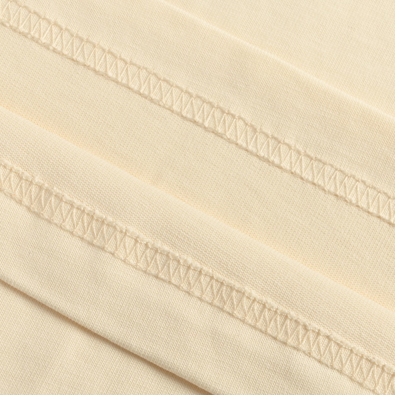 We11 done 数据款刘宇宁明星同款双面小熊植绒印花短袖T恤-Chinese UA Cheap High Quatity Brand Clothes Bags handbags Sneakers wholesale wholesaler seller from China Factory suppliers Fashion Clothing Shoes best Quality Beautiful Price We11 done 数据款刘宇宁明星同款双面小熊植绒印花短袖T恤