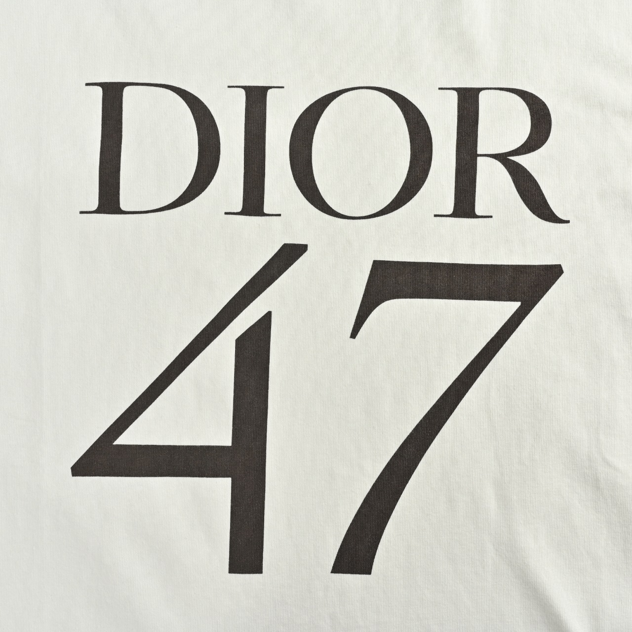 Dior/迪奥 25ss CD47字母印花短袖-High Quatity Cheap Brand wholesale wholesaler seller Clothes Bags handbags Sneakers Top Fashion Clothing Shoes from China Factory Chinese suppliers best Quality Beautiful Price Dior/迪奥 25ss CD47字母印花短袖