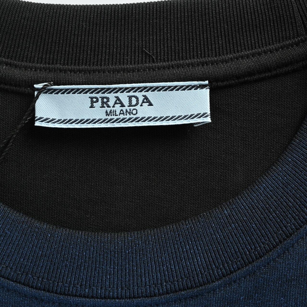 PRADA普拉达PRD 渐变口袋印花 短袖T恤-Chinese UA Cheap High Quatity Brand Clothes Bags handbags Sneakers wholesale wholesaler seller from China Factory suppliers Fashion Clothing Shoes best Quality Beautiful Price PRADA普拉达PRD 渐变口袋印花 短袖T恤