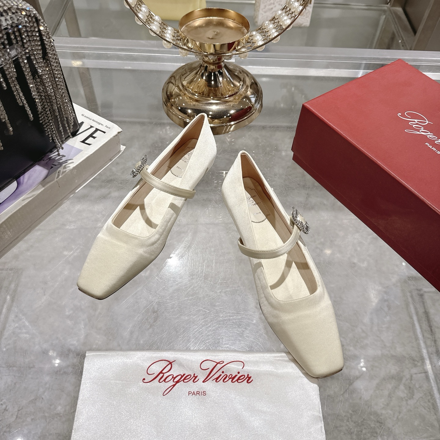 French Retrospect: Roger Vivier RV 25ss Mary Jane Ballerina Shoes with Original Silk and Gold Details - 图片 2