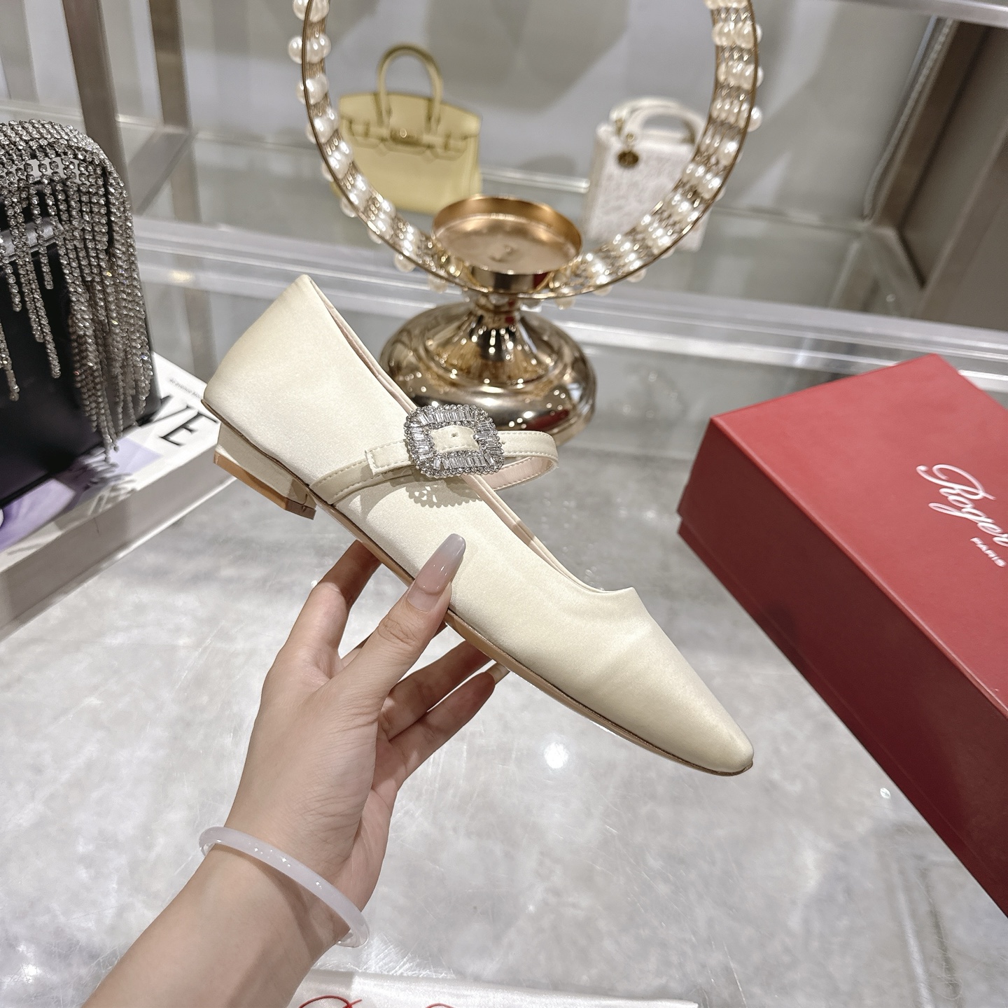 French Retrospect: Roger Vivier RV 25ss Mary Jane Ballerina Shoes with Original Silk and Gold Details - 图片 5
